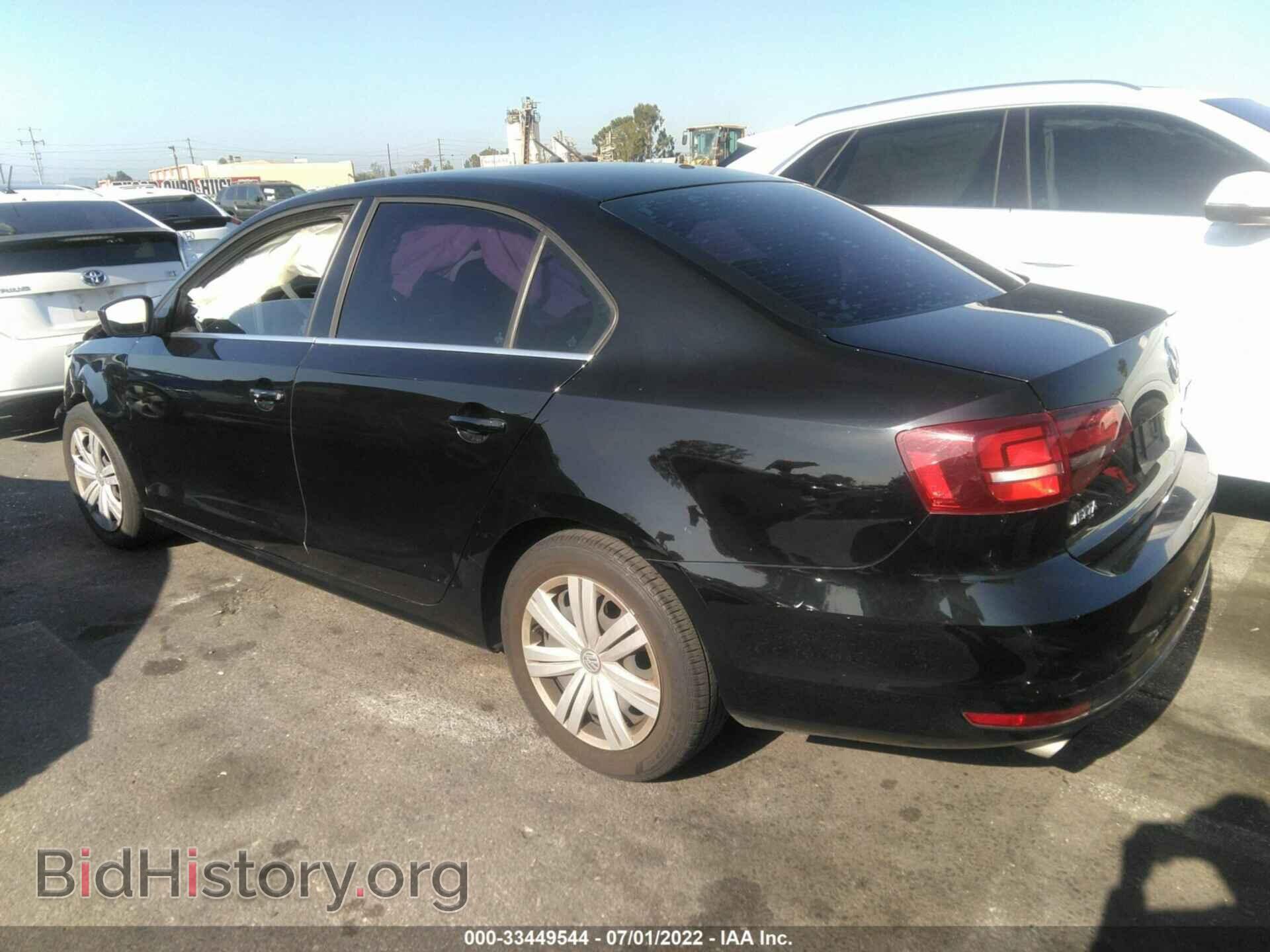 2017 VOLKSWAGEN JETTA - VIN: 3VW2B7AJ0HM386332 - Фото 3