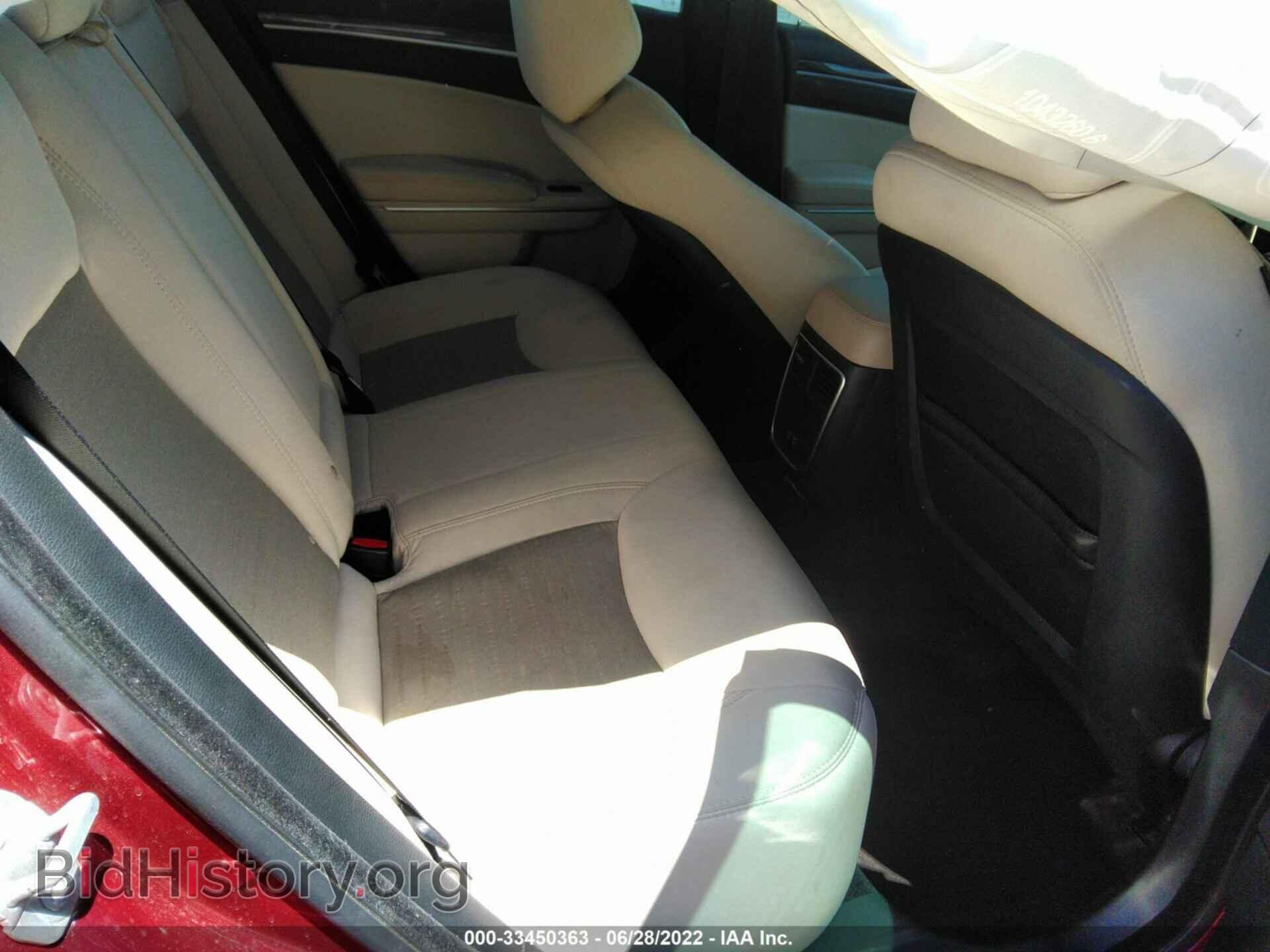 2018 CHRYSLER 300 - VIN: 2C3CCAAGXJH327190 - Фото 8