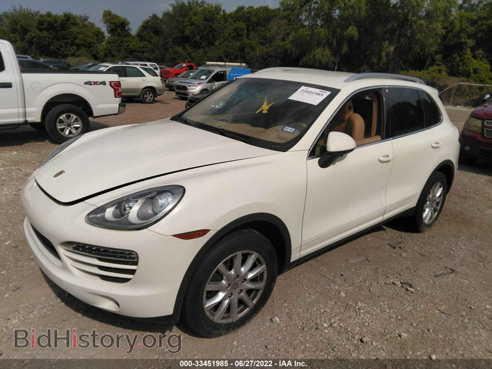 2011 PORSCHE CAYENNE - VIN: WP1AA2A28BLA09140 - Photo 2