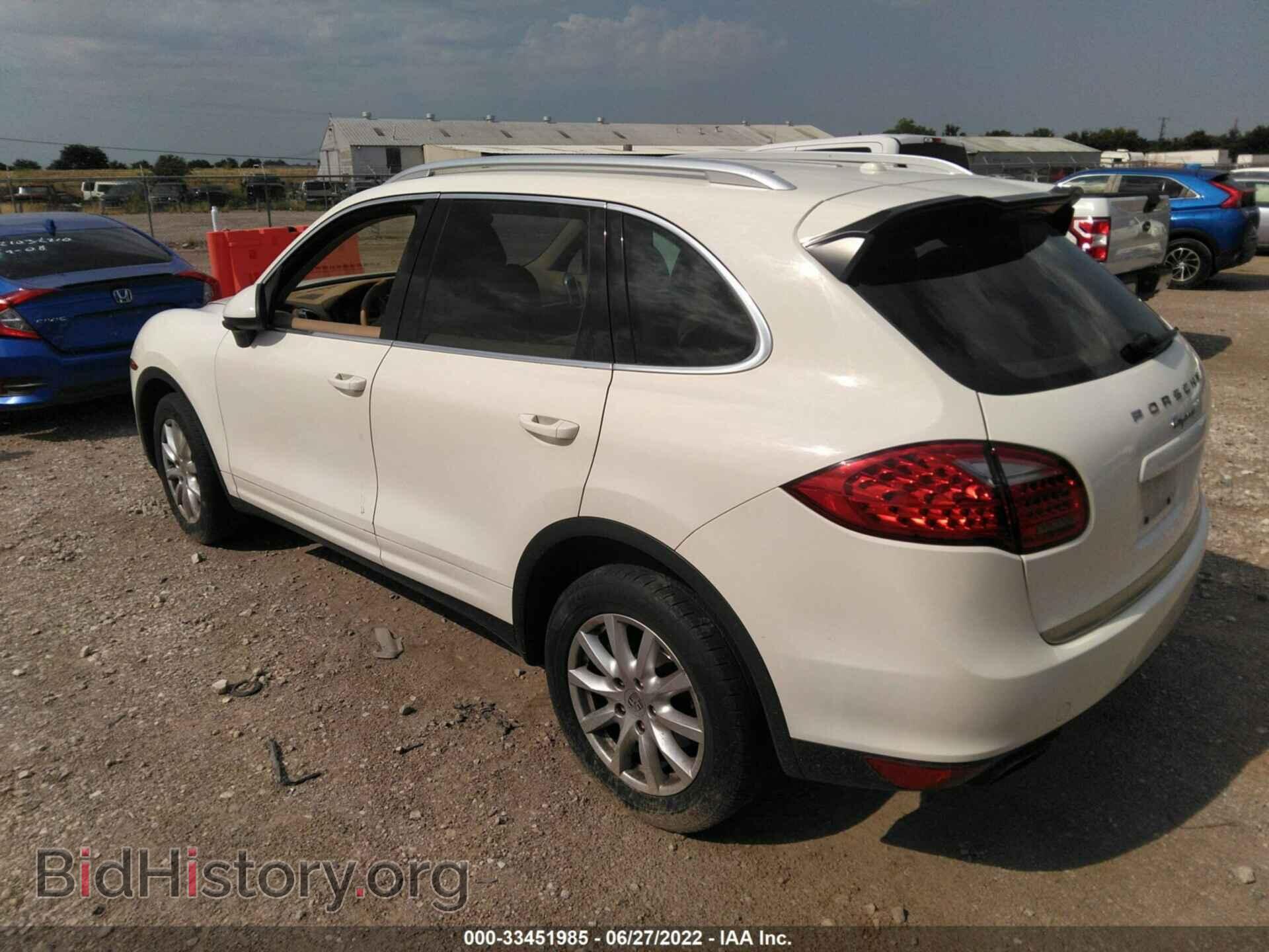 2011 PORSCHE CAYENNE - VIN: WP1AA2A28BLA09140 - Photo 3