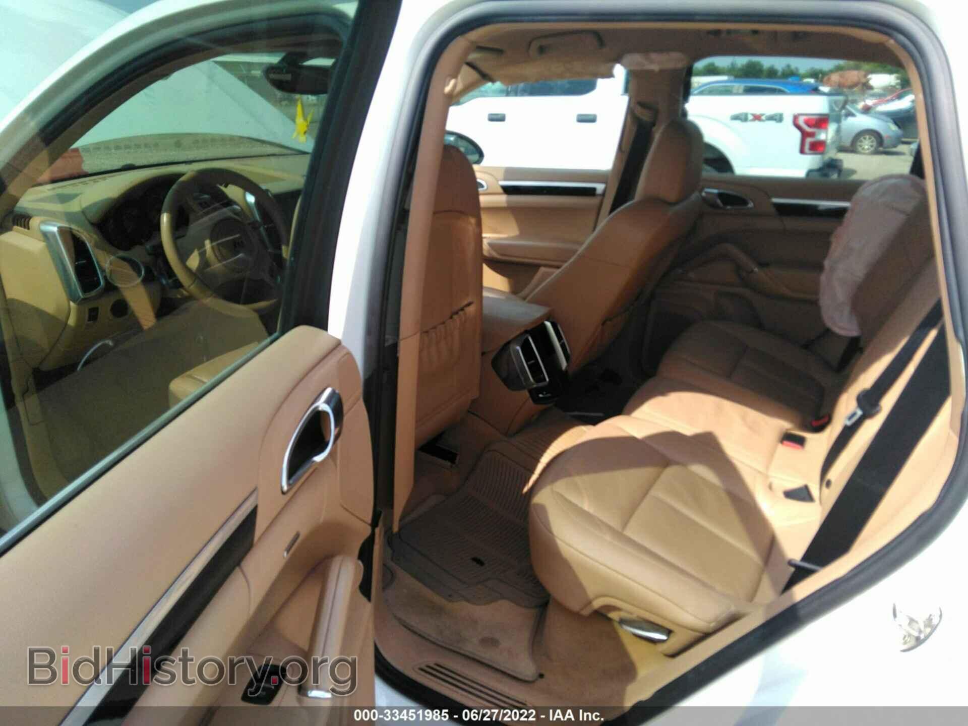 2011 PORSCHE CAYENNE - VIN: WP1AA2A28BLA09140 - Photo 8