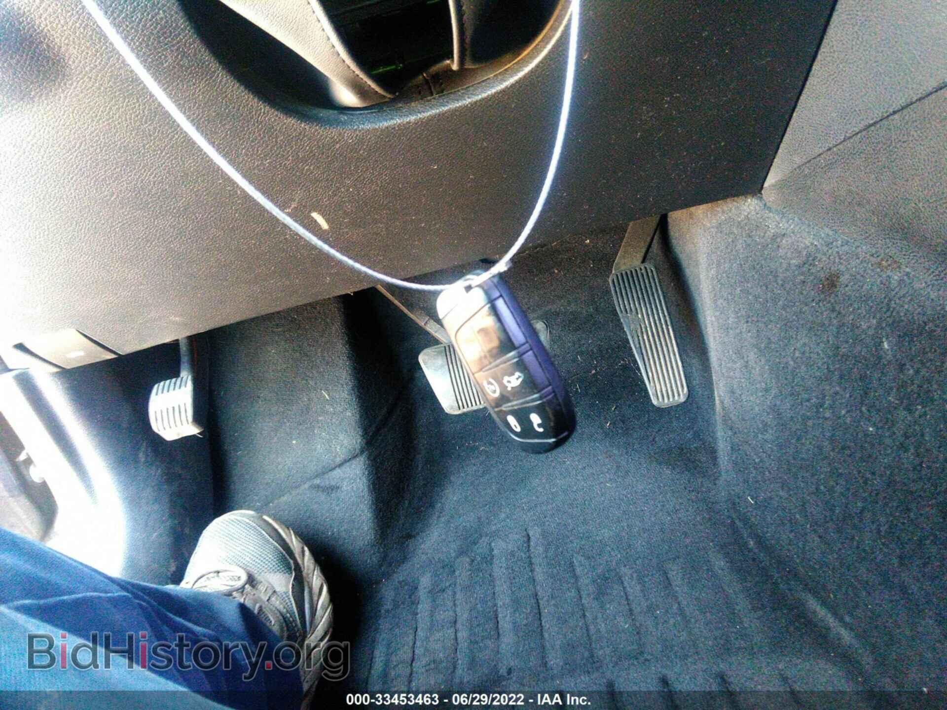 2012 CHRYSLER 300 - VIN: 2C3CCADT3CH136741 - Фото 11