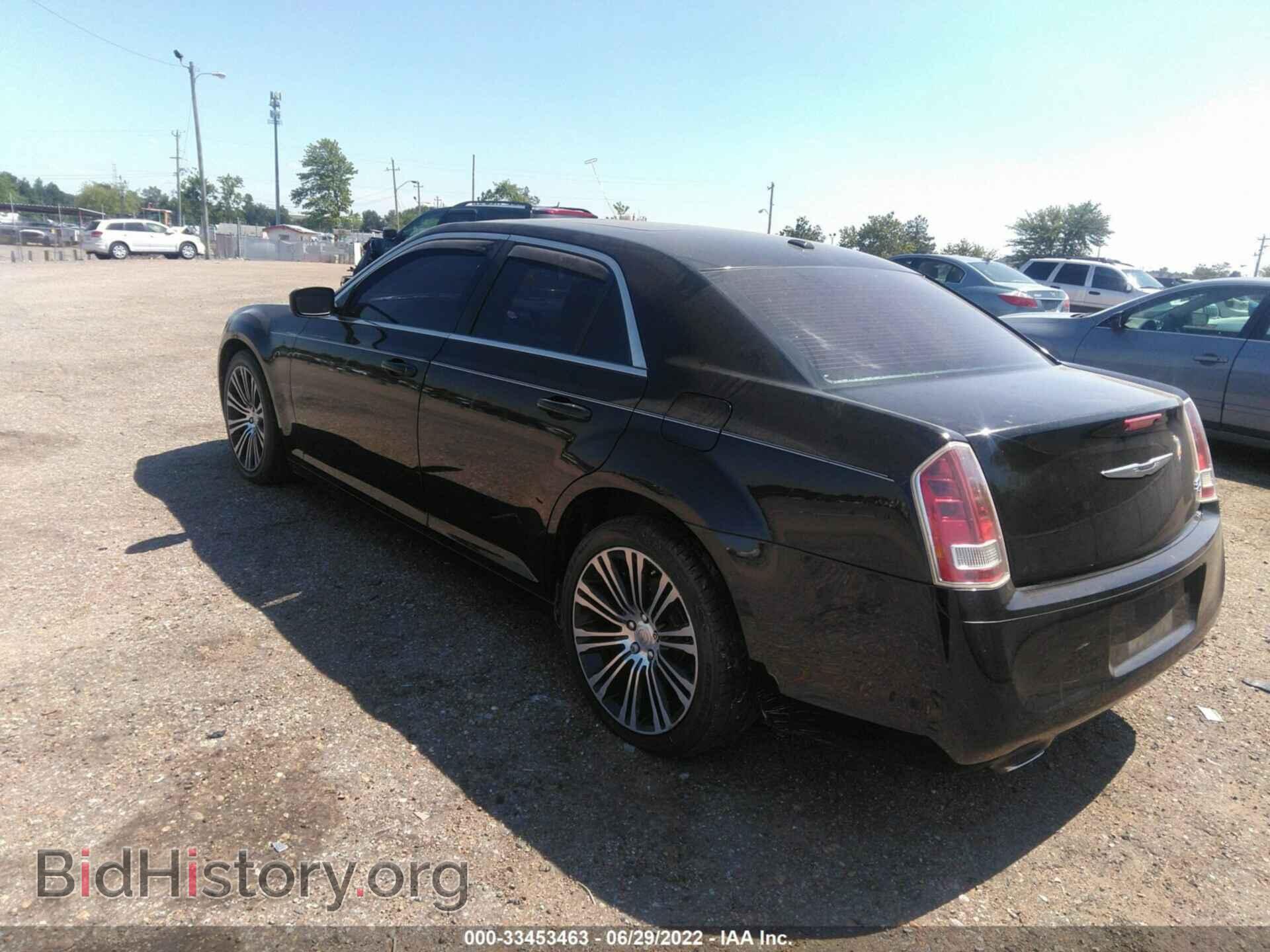 2012 CHRYSLER 300 - VIN: 2C3CCADT3CH136741 - Фото 3