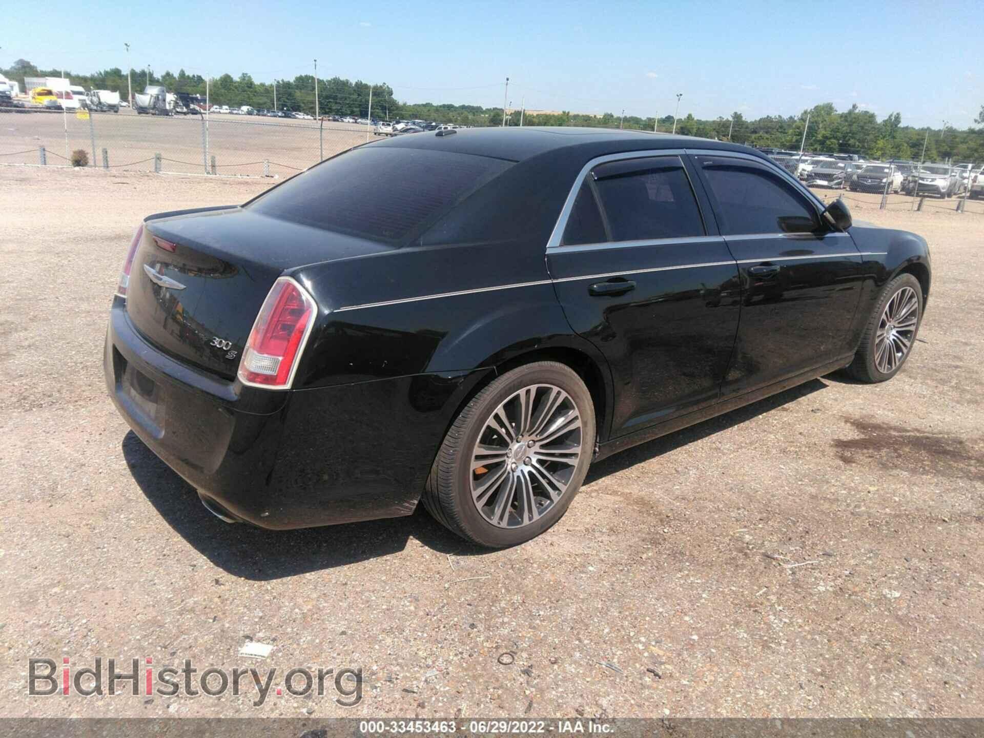 2012 CHRYSLER 300 - VIN: 2C3CCADT3CH136741 - Фото 4
