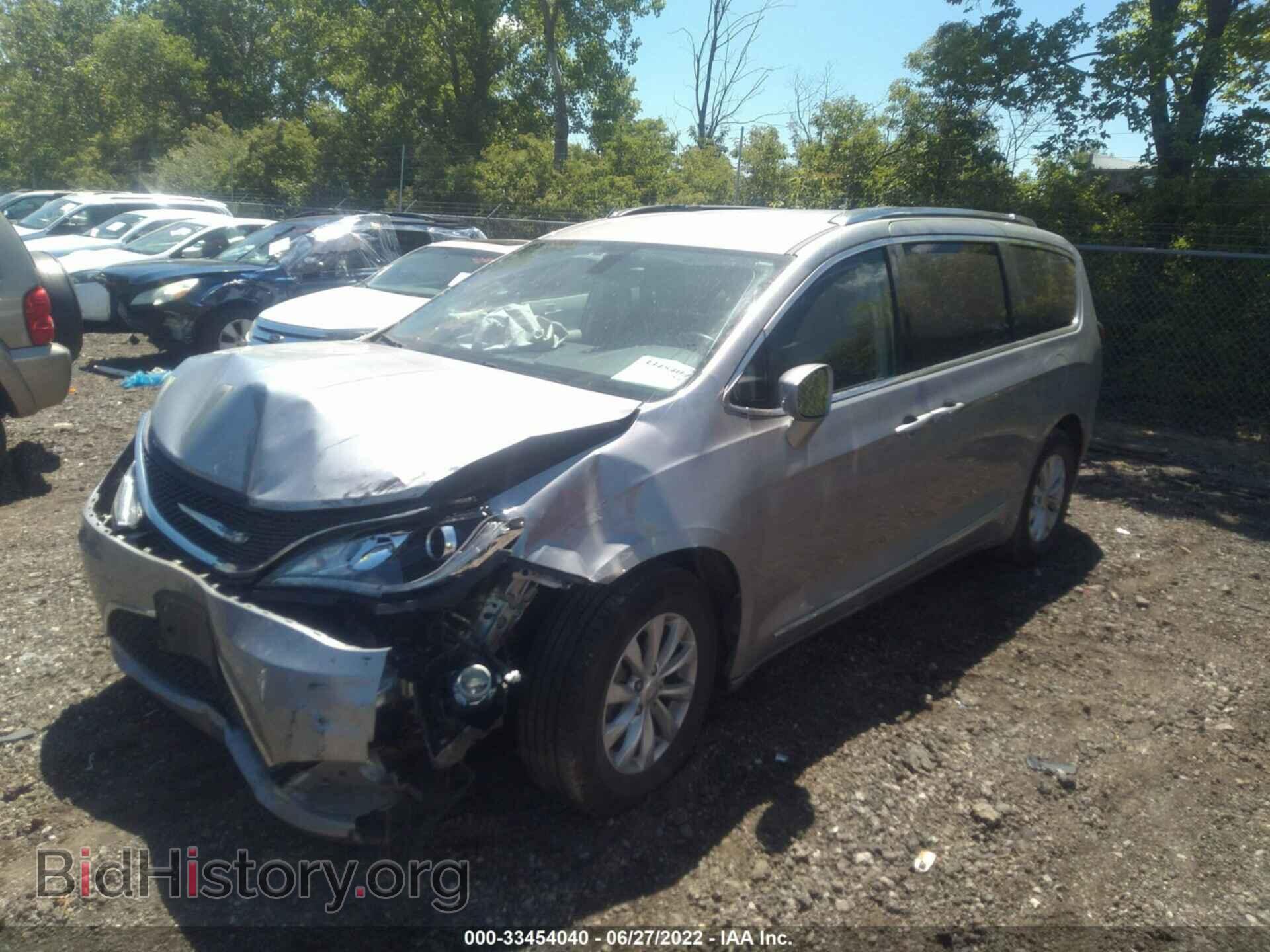 2019 CHRYSLER PACIFICA - VIN: 2C4RC1BGXKR541208 - Фото 2