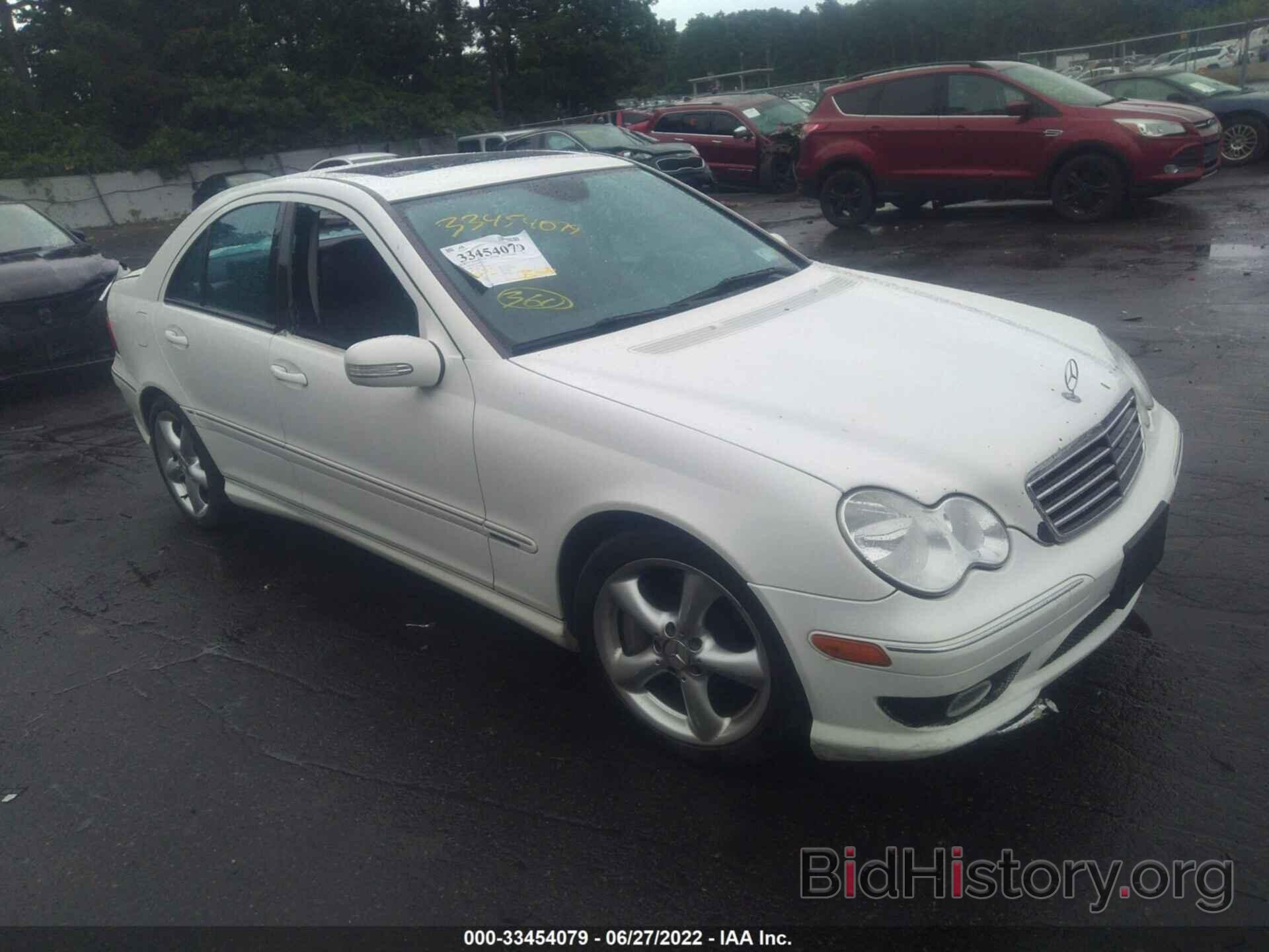 Photo WDBRF52H26A895594 - MERCEDES-BENZ C-CLASS 2006