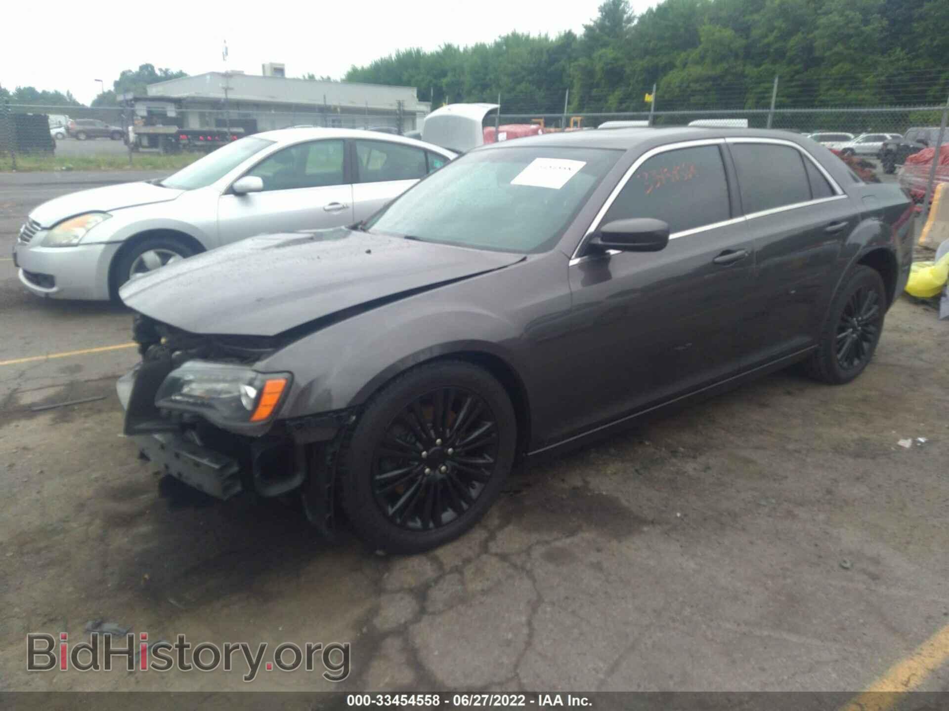 2014 CHRYSLER 300 - VIN: 2C3CCAGG5EH163361 - Фото 2