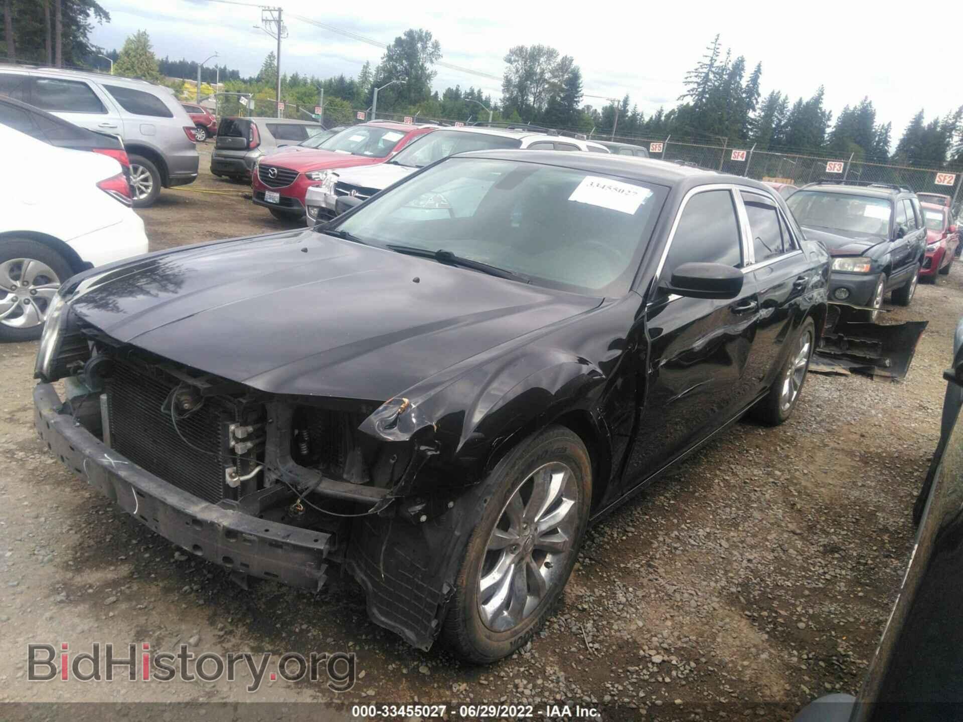 2015 CHRYSLER 300 - VIN: 2C3CCARG0FH873122 - Фото 2