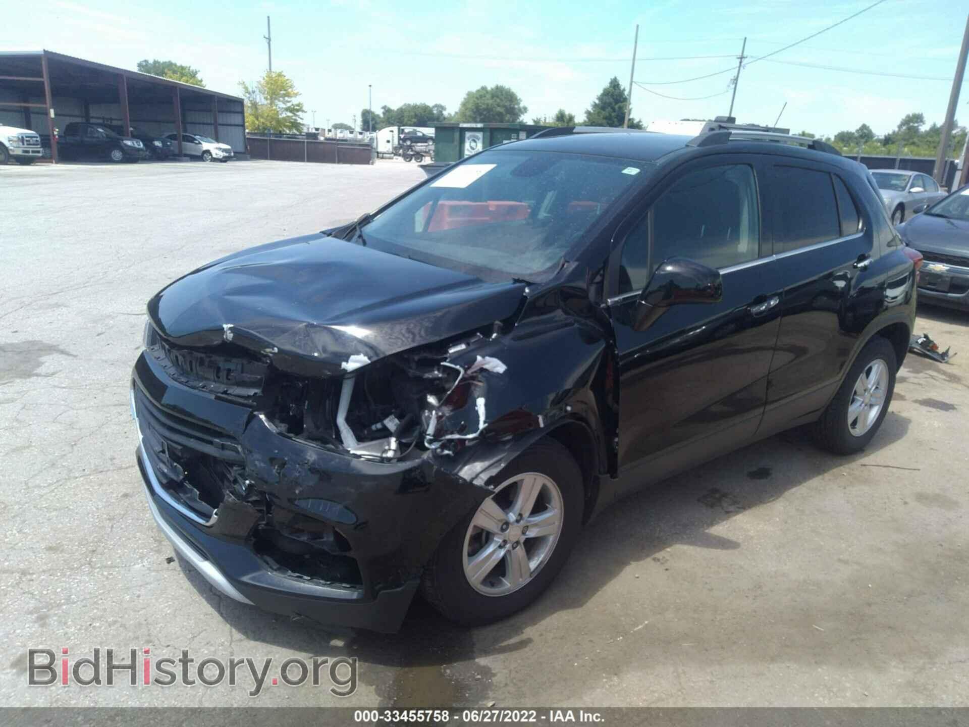 2017 CHEVROLET TRAX - VIN: 3GNCJLSB8HL214105 - Фото 2