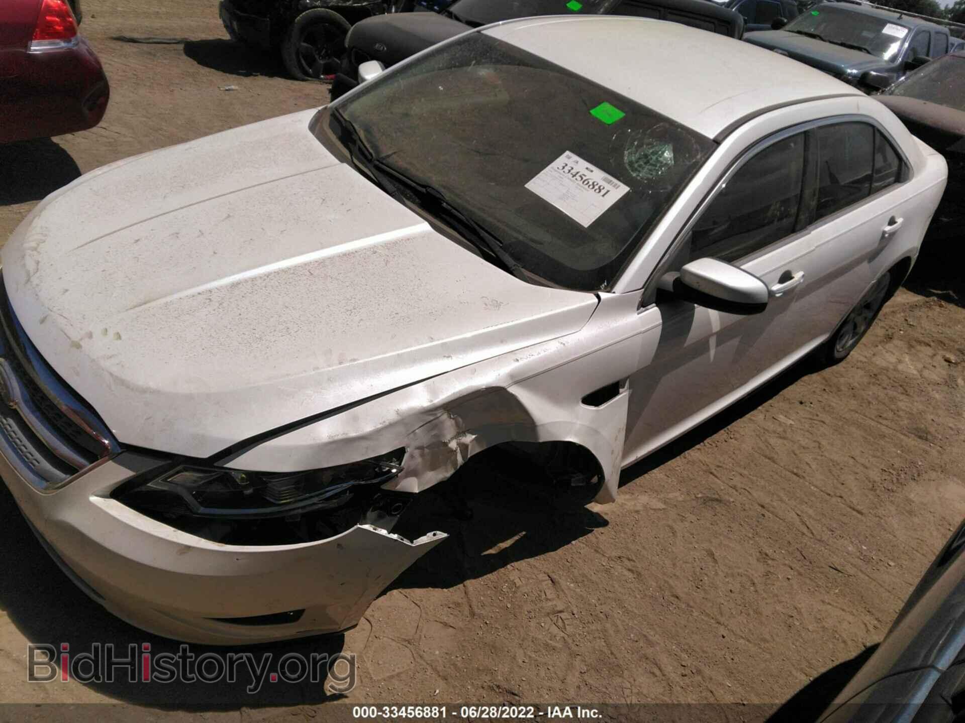 2010 FORD TAURUS - VIN: 1FAHP2EW8AG132574 - Фото 2