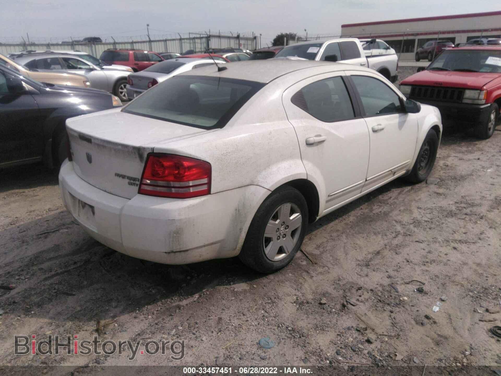 2010 DODGE AVENGER - VIN: 1B3CC4FBXAN133133 - Photo 4