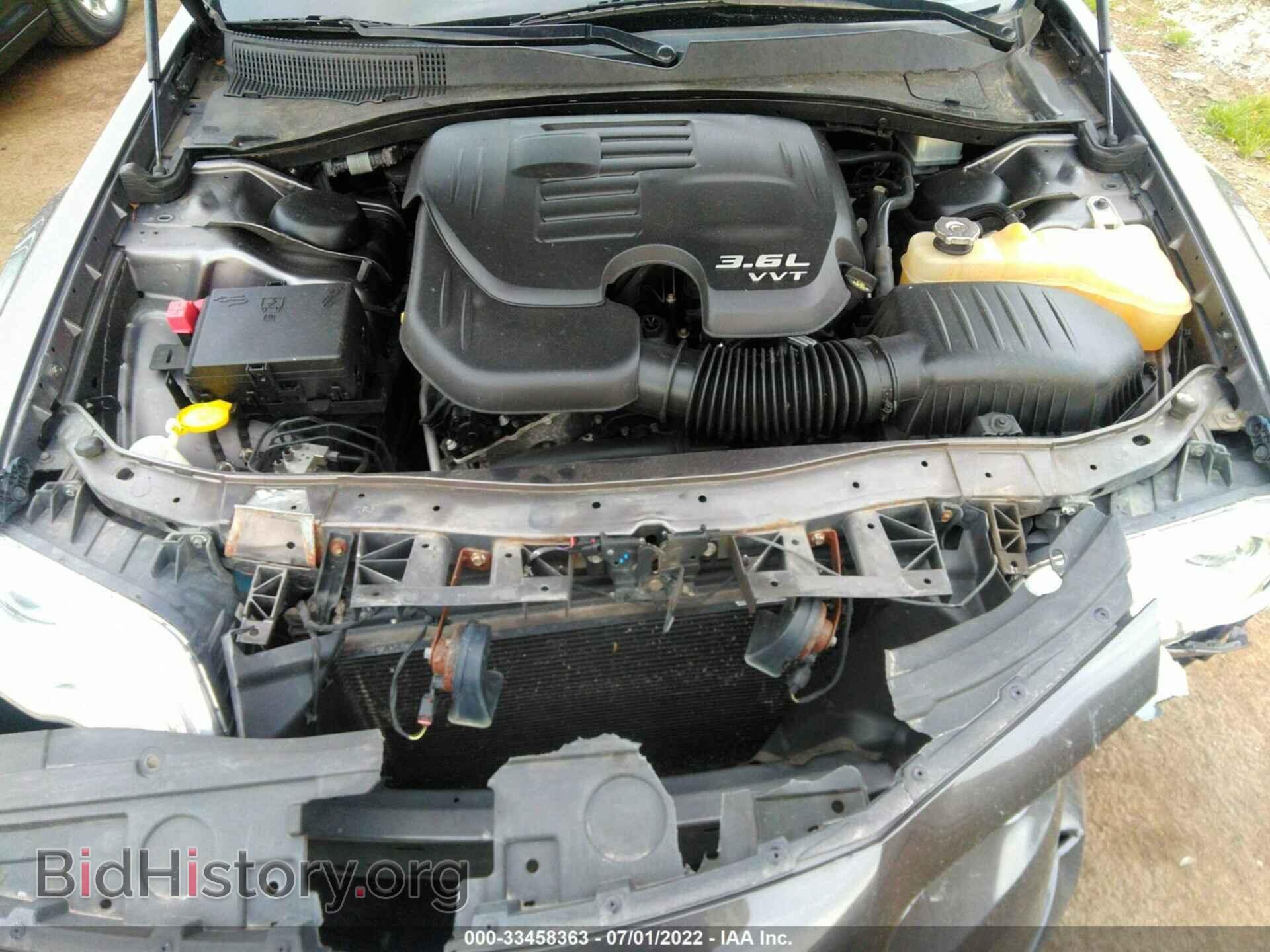 2016 CHRYSLER 300 - VIN: 2C3CCAKG1GH182628 - Photo 10