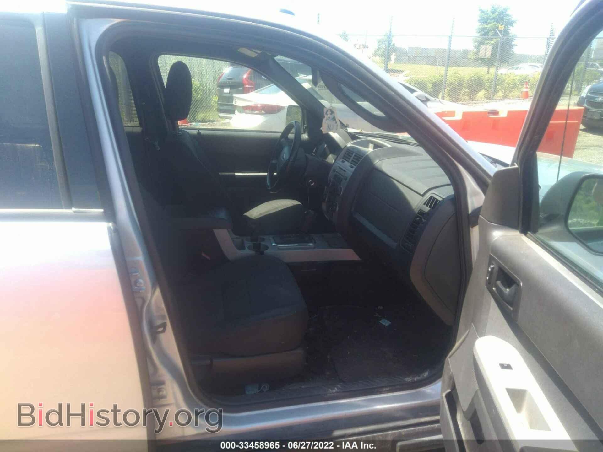 2010 FORD ESCAPE - VIN: 1FMCU0DG5AKC68021 - Photo 5