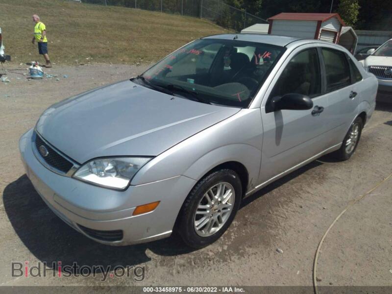 2006 Ford FOCUS (VIN 1FAFP34N66W123777) — photo 2 of 12