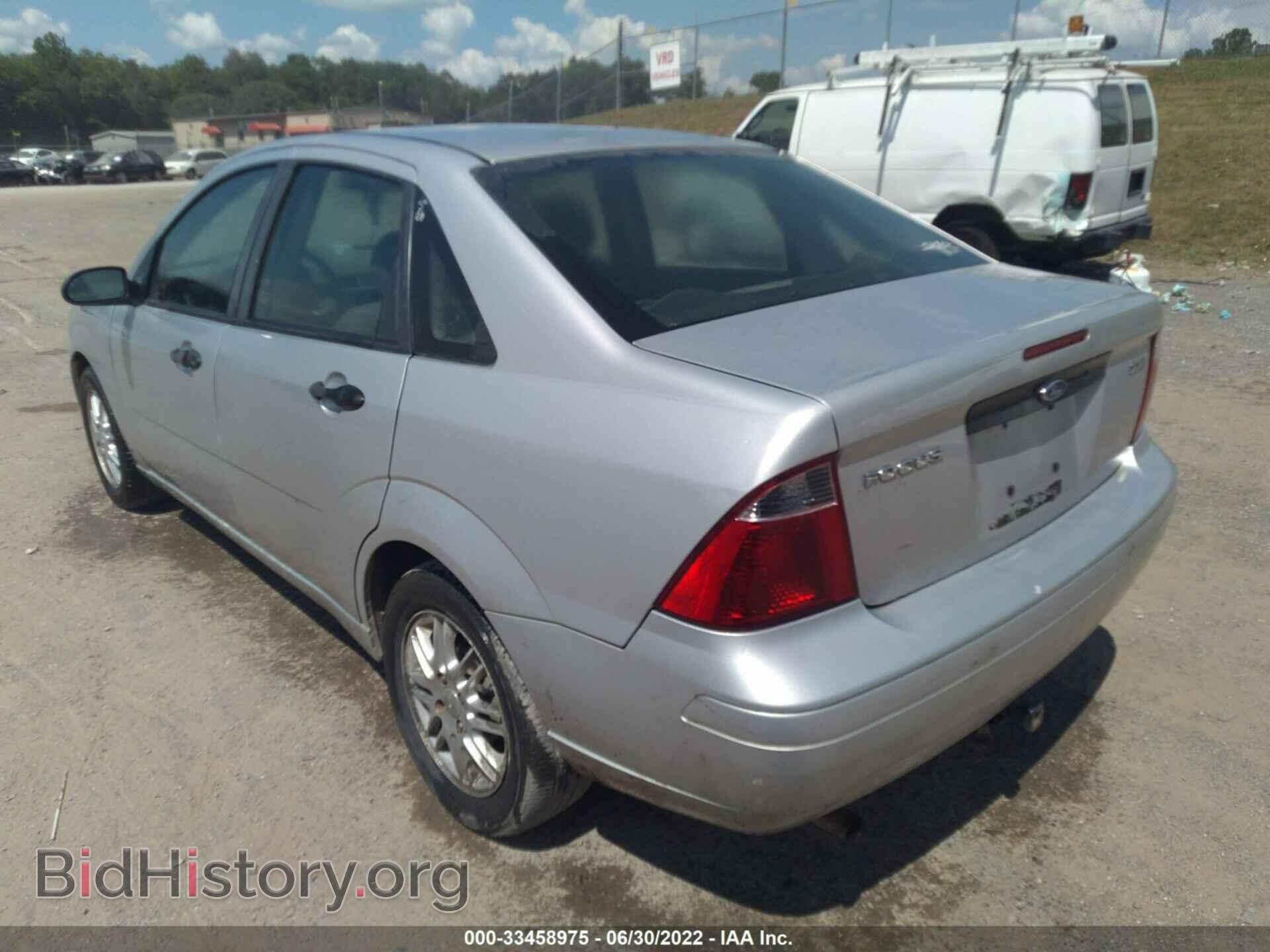 2006 FORD FOCUS - VIN: 1FAFP34N66W123777 - Photo 3