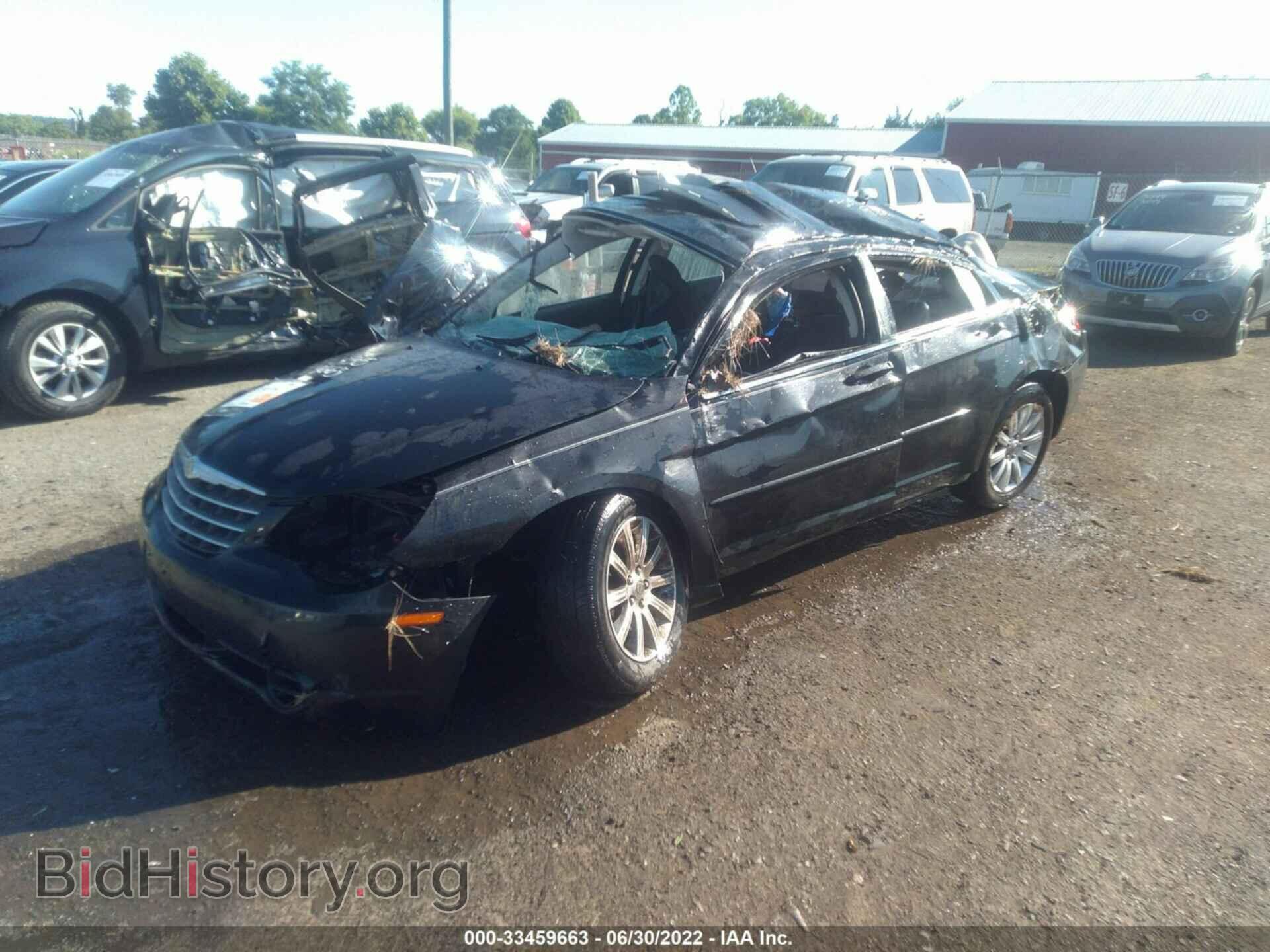 2010 CHRYSLER SEBRING - VIN: 1C3CC5FBXAN153830 - Фото 2