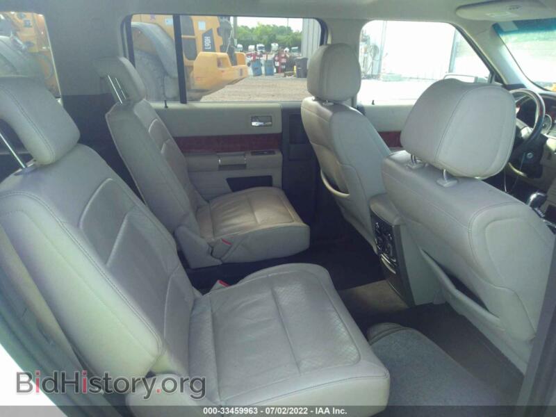 2011 Ford FLEX (VIN 2FMGK5DC4BBD32434) — photo 8 of 11