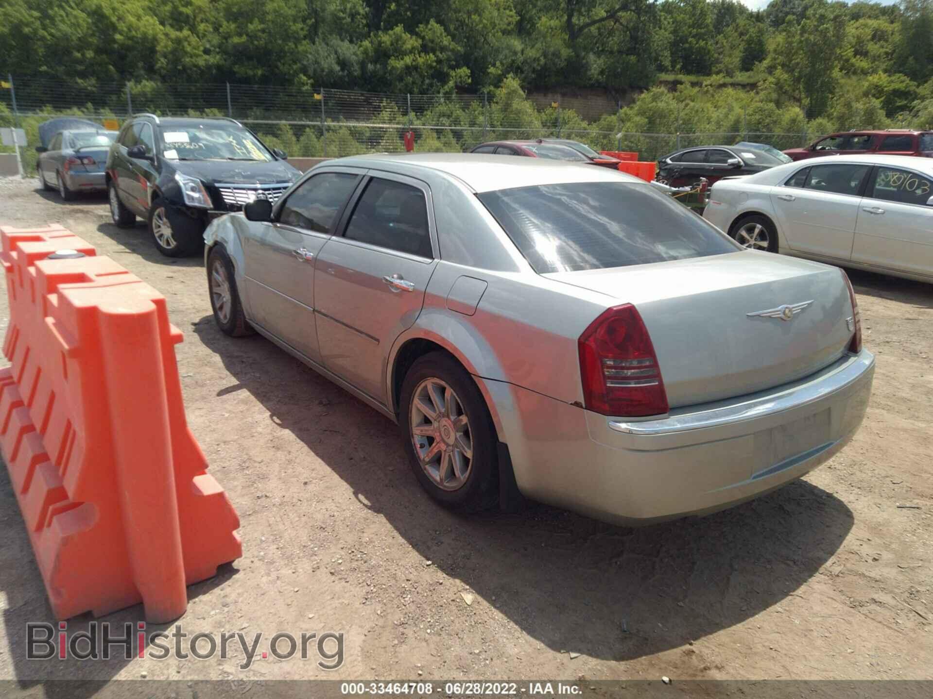 2006 CHRYSLER 300 - VIN: 2C3KA63H46H100542 - Фото 3