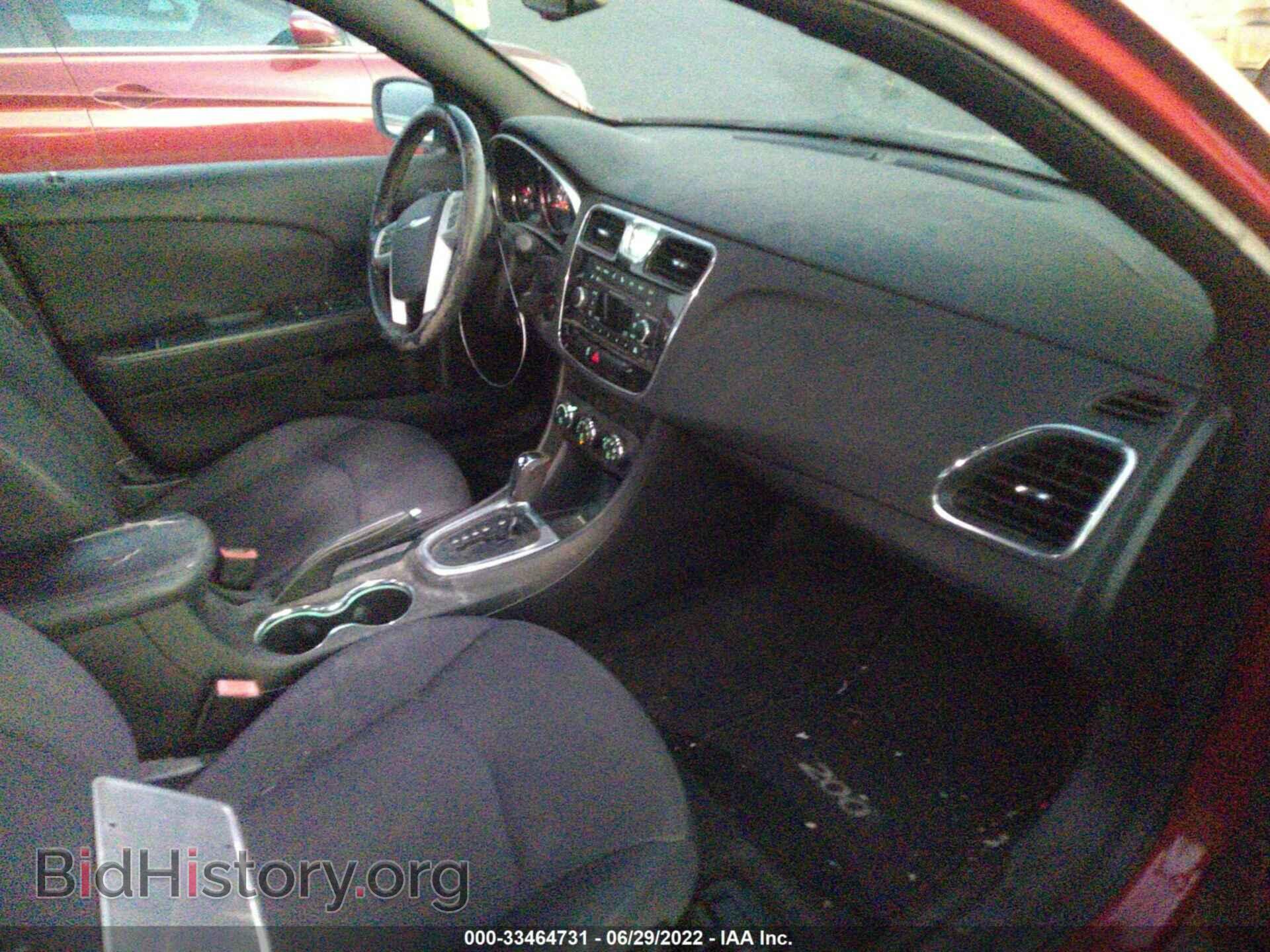2012 CHRYSLER 200 - VIN: 1C3CCBBG9CN305793 - Фото 5