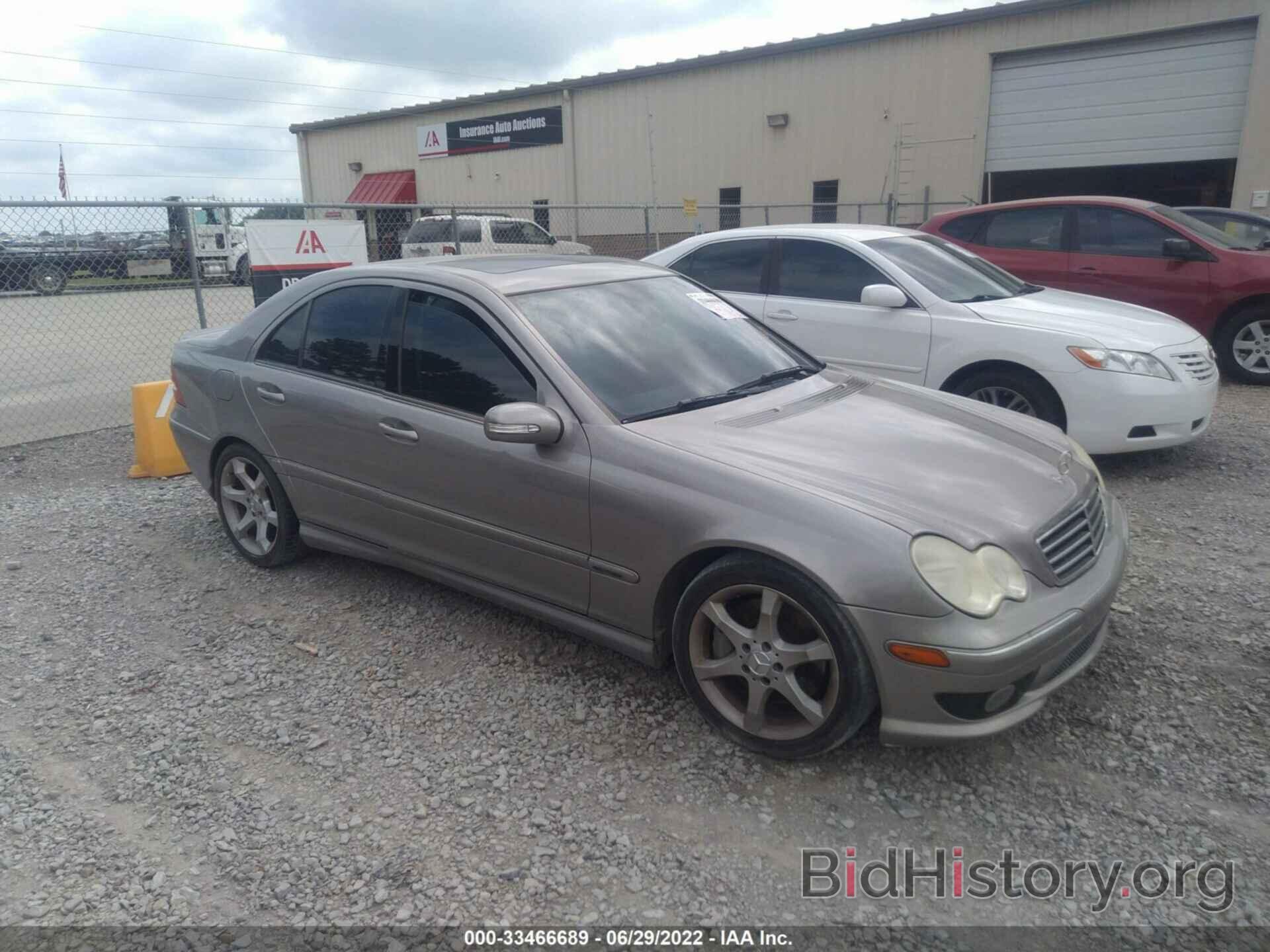 Photo WDBRF52H27E024298 - MERCEDES-BENZ C-CLASS 2007