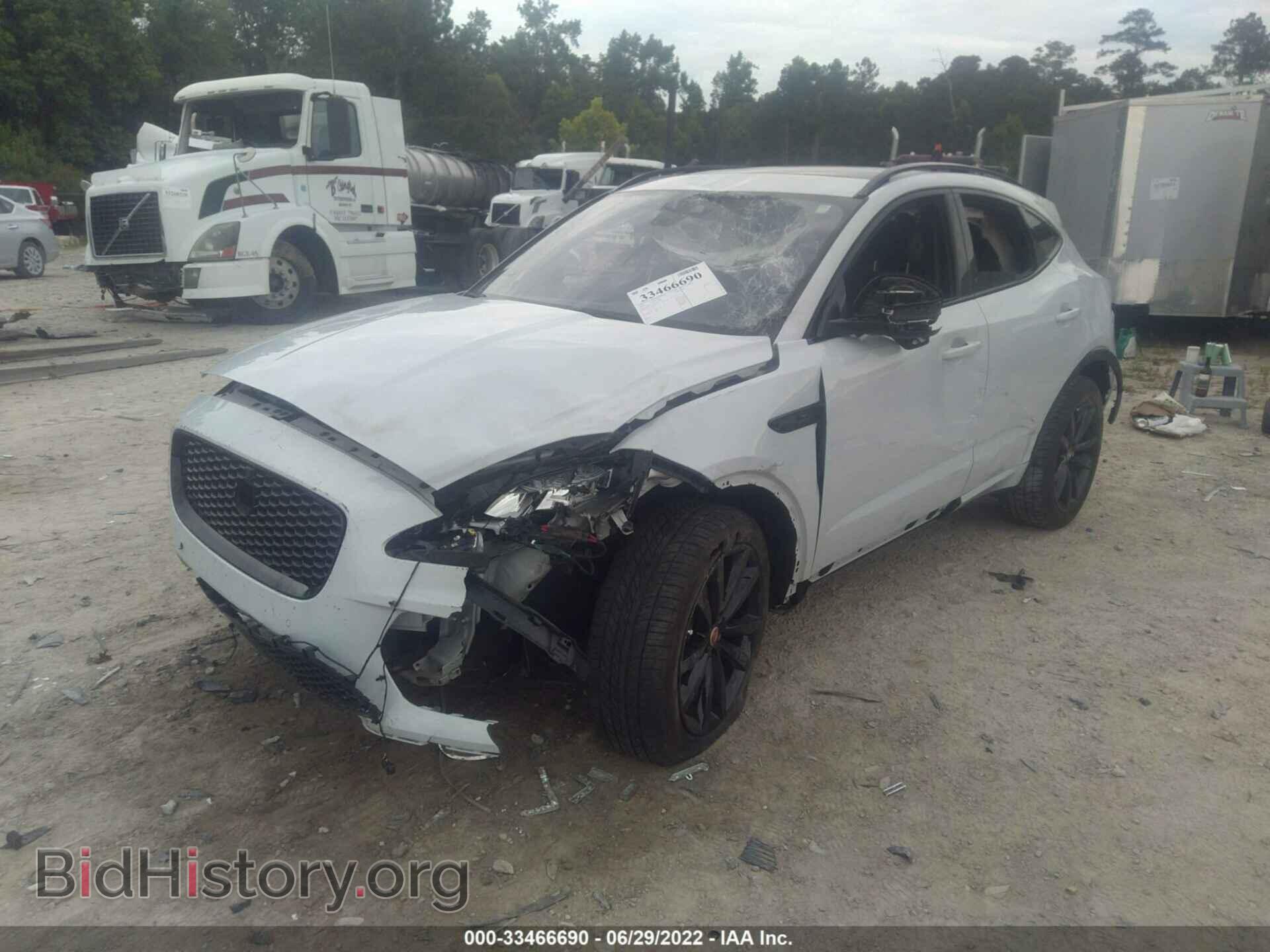 2020 JAGUAR E-PACE - VIN: SADF12FX8L1013590 - Photo 2