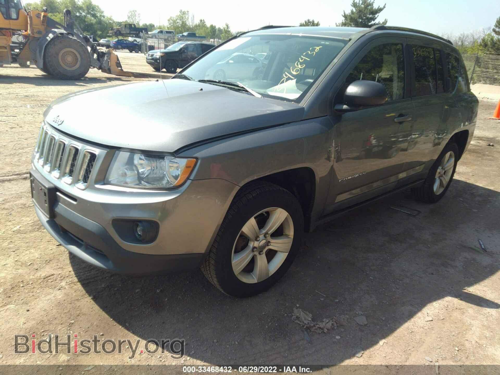 2011 JEEP COMPASS - VIN: 1J4NF1FB0BD283363 - Photo 2