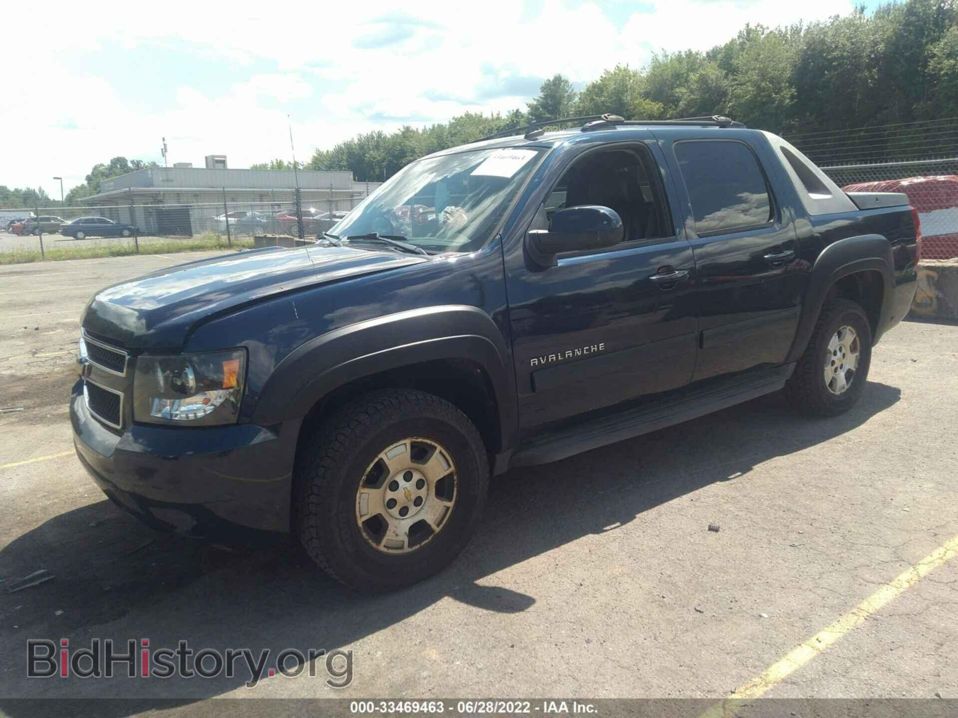 2011 CHEVROLET AVALANCHE - VIN: 3GNTKEE35BG132961 - Фото 2