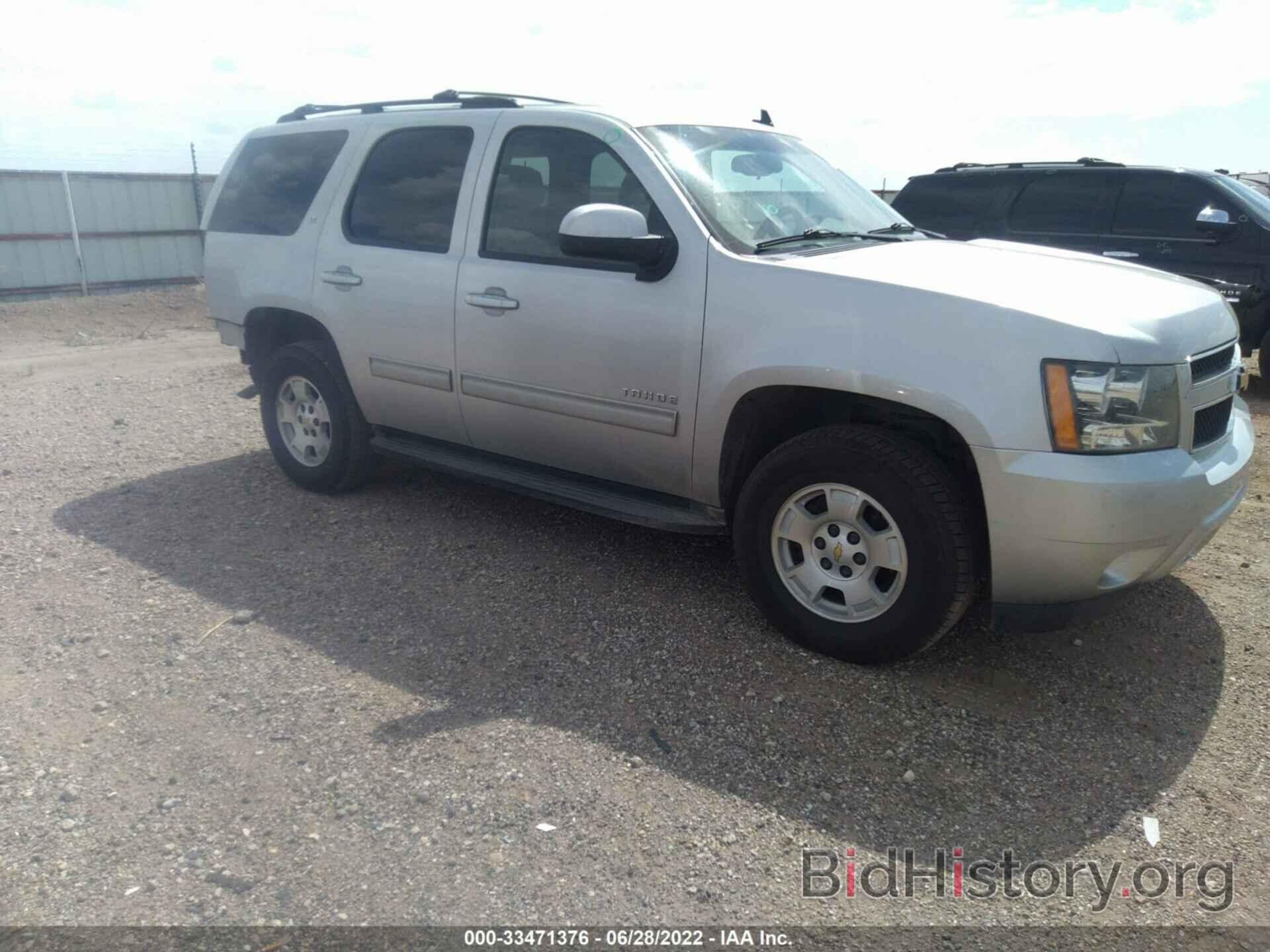 Photo 1GNSKBE0XBR328359 - CHEVROLET TAHOE 2011