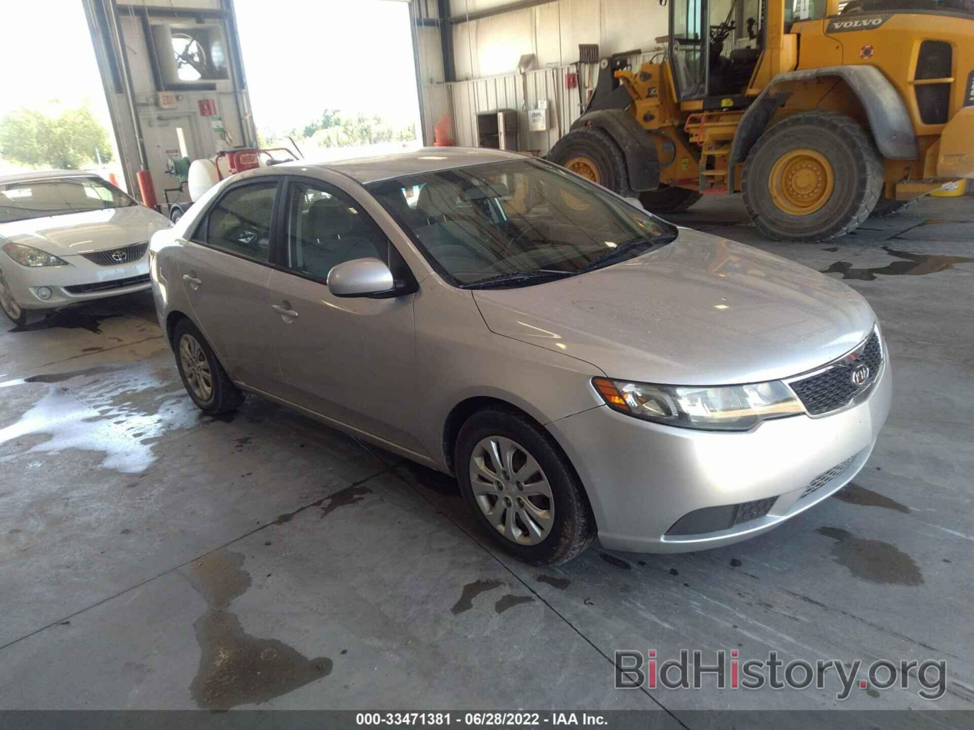 Photo KNAFT4A2XB5888946 - KIA FORTE 2011