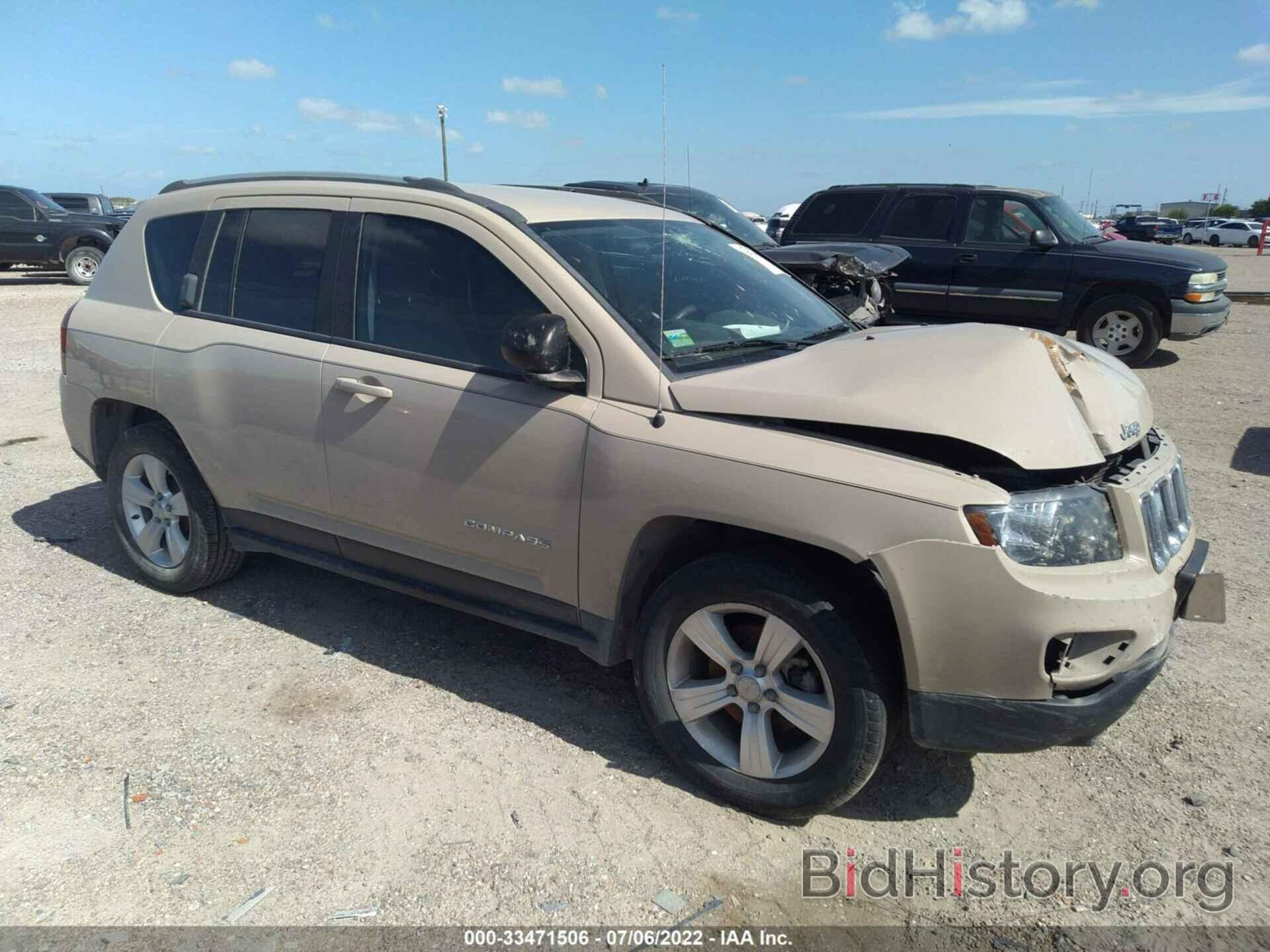 Фотография 1C4NJCBA4HD147095 - JEEP COMPASS 2017