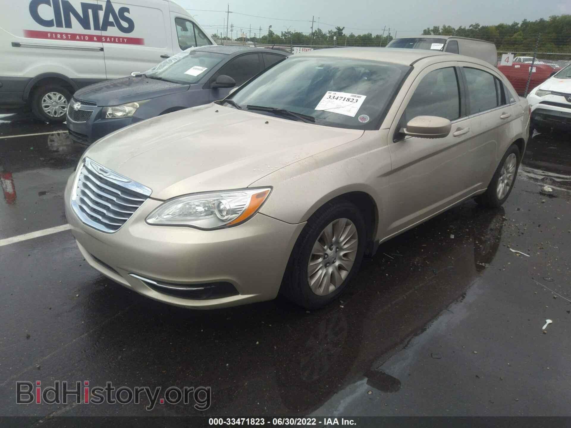 2014 CHRYSLER 200 - VIN: 1C3CCBAB2EN205544 - Фото 2