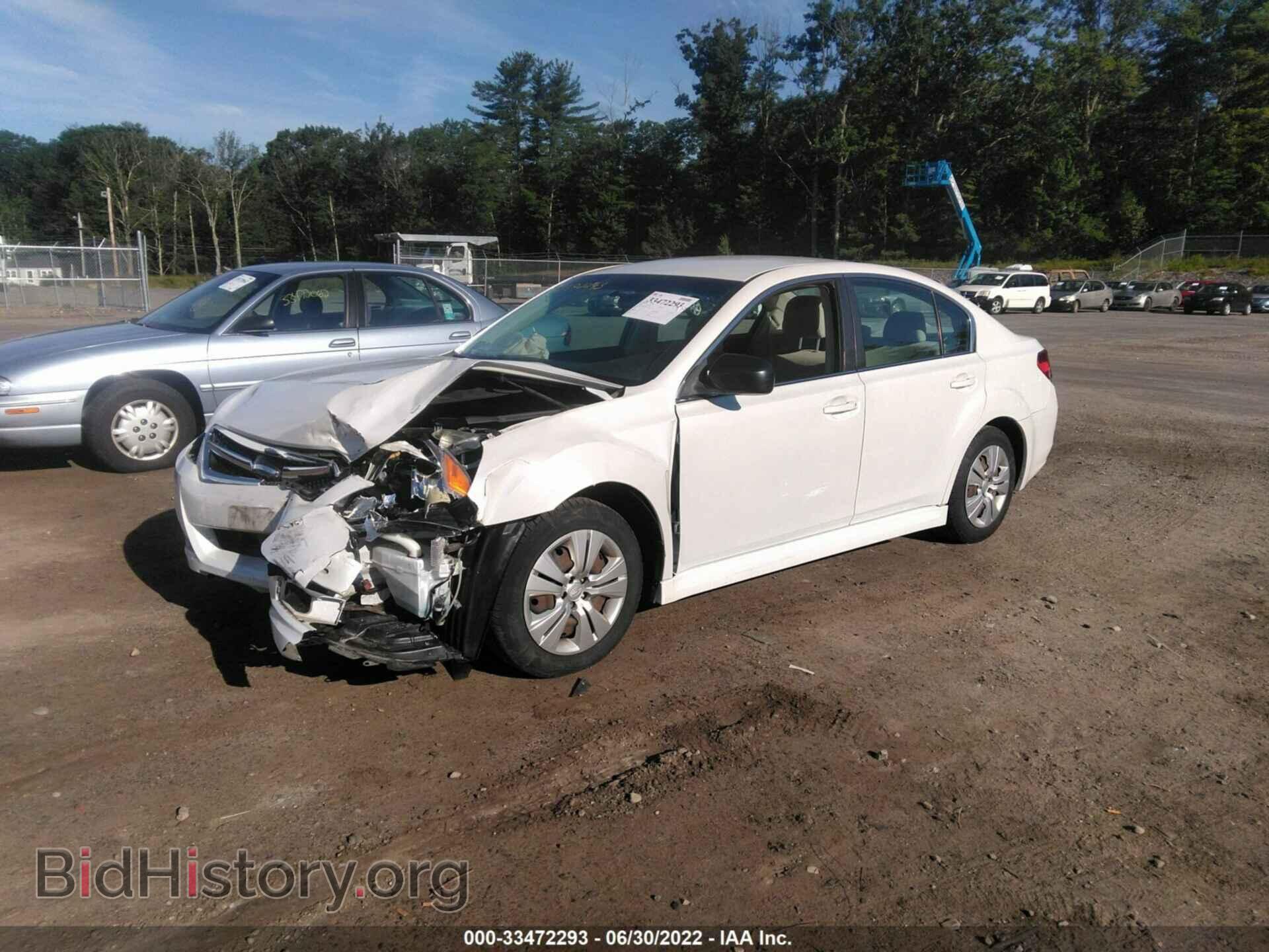 2011 SUBARU LEGACY - VIN: 4S3BMBA62B3237263 - Фото 2