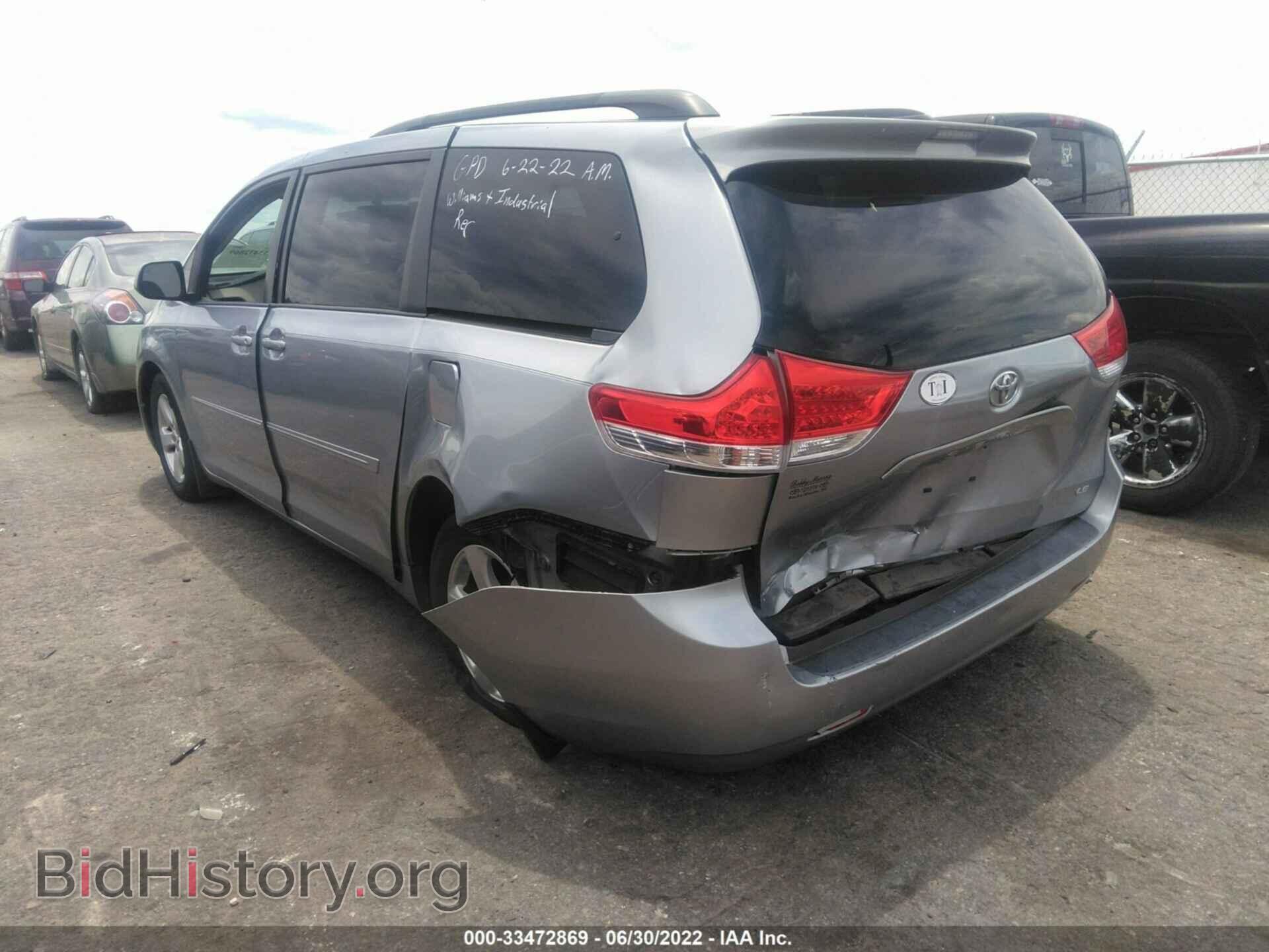 2011 TOYOTA SIENNA - VIN: 5TDKK3DCXBS171797 - Фото 3
