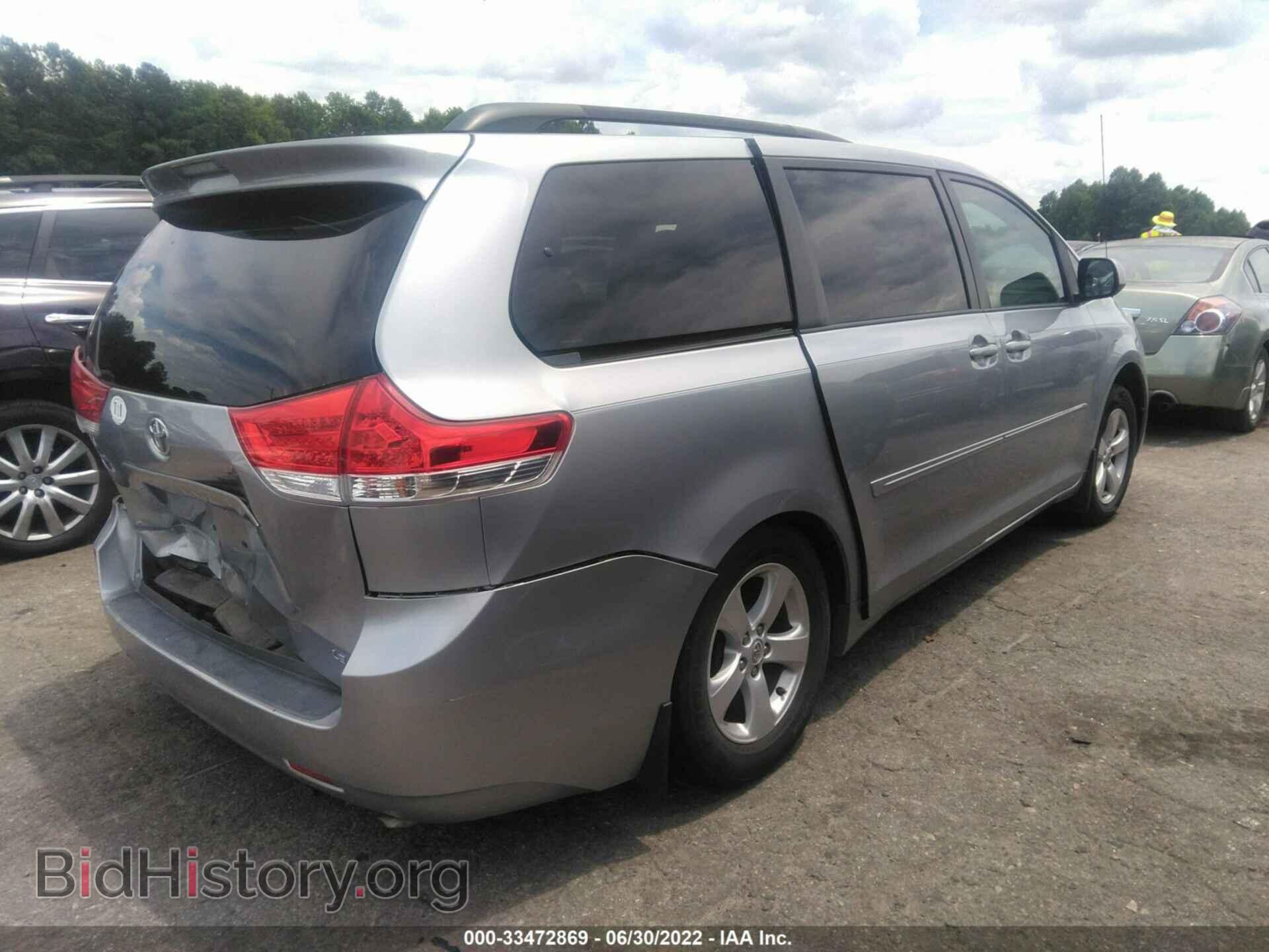 2011 TOYOTA SIENNA - VIN: 5TDKK3DCXBS171797 - Фото 4