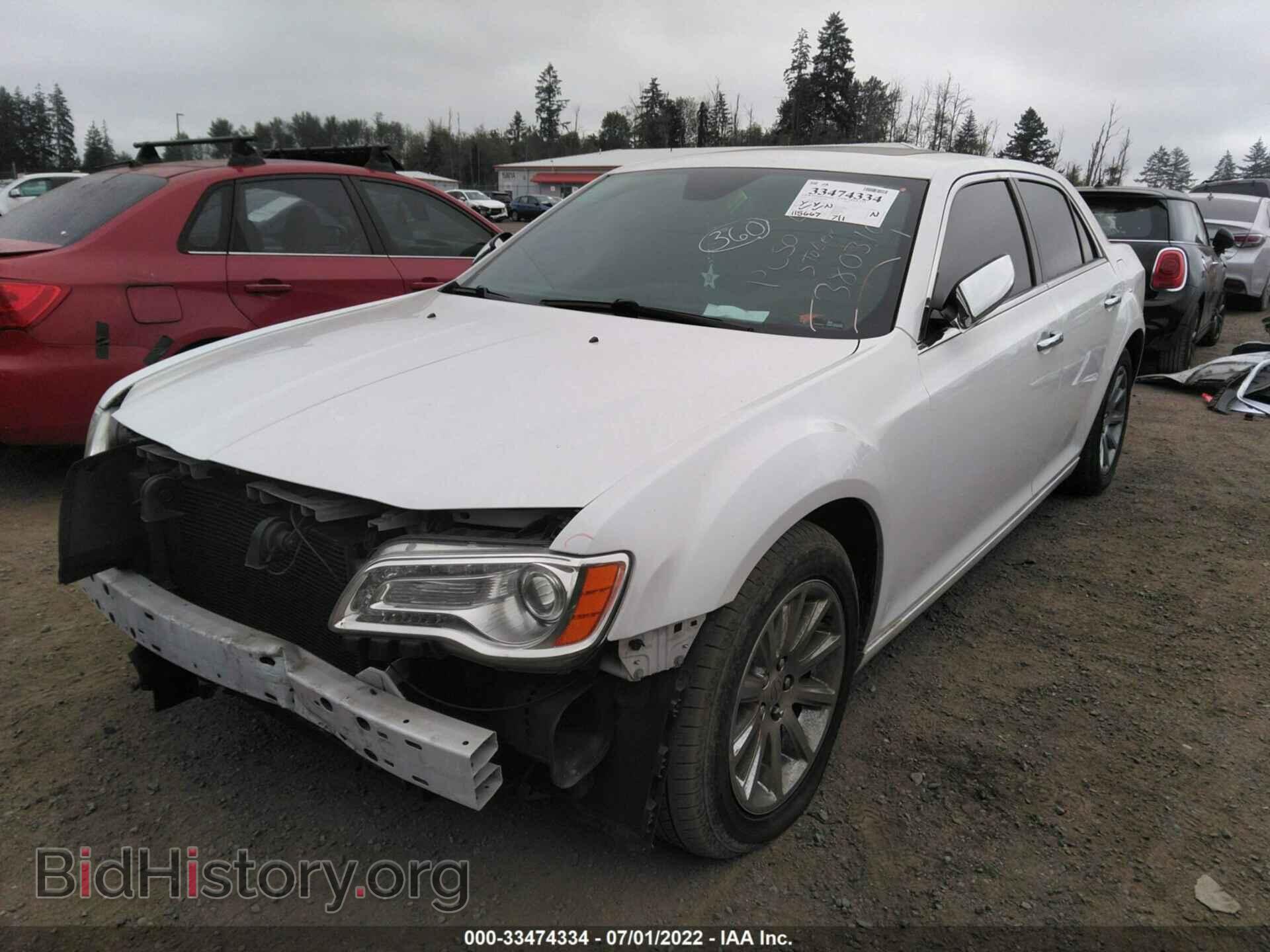 2014 CHRYSLER 300 - VIN: 2C3CCAETXEH380310 - Photo 2