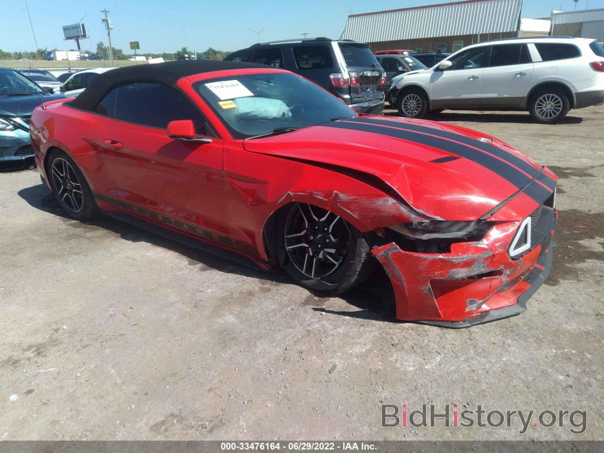 Photo 1FATP8UHXL5112695 - FORD MUSTANG 2020