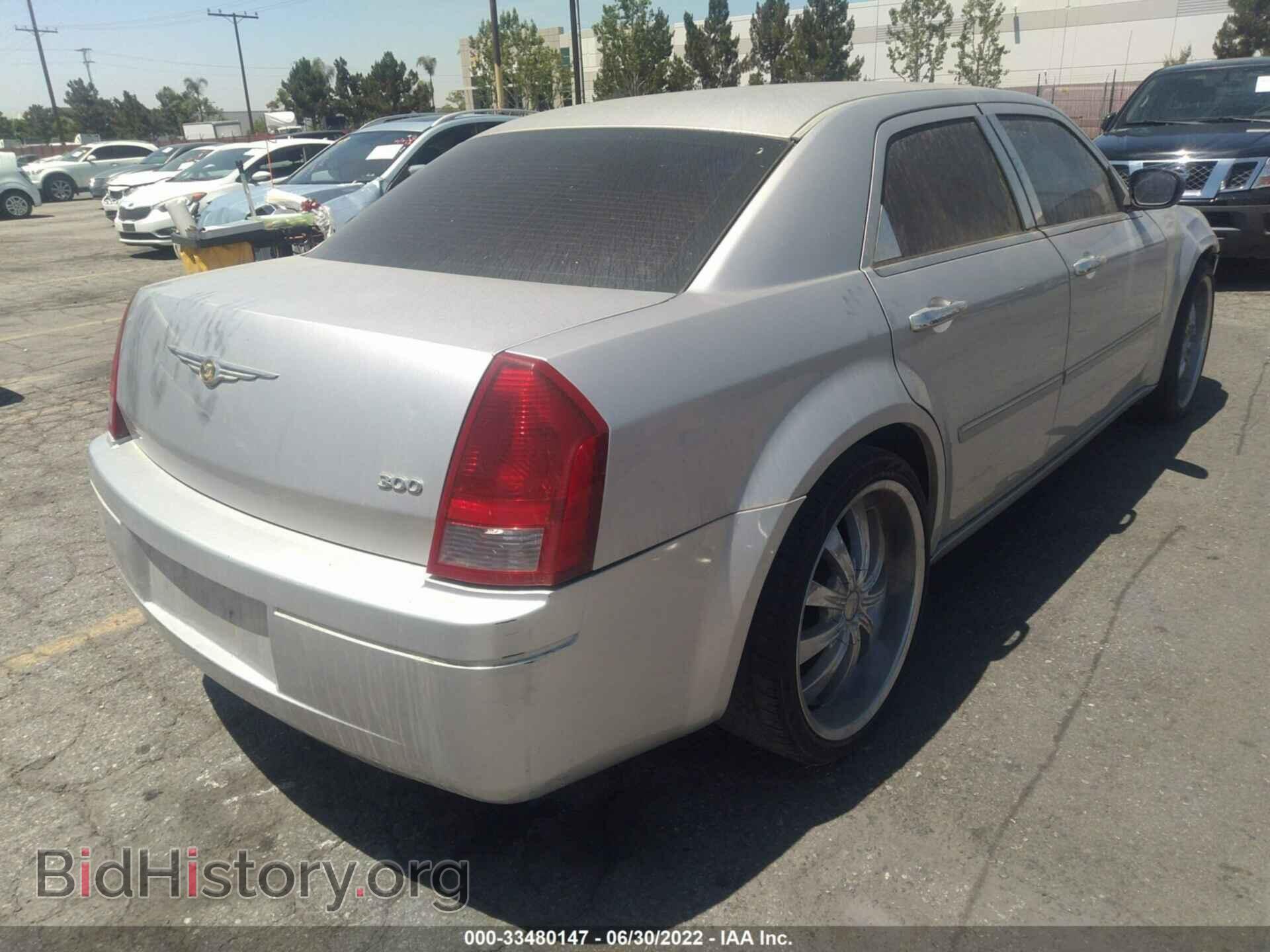 2006 CHRYSLER 300 - VIN: 2C3KA53G86H327105 - Фото 4