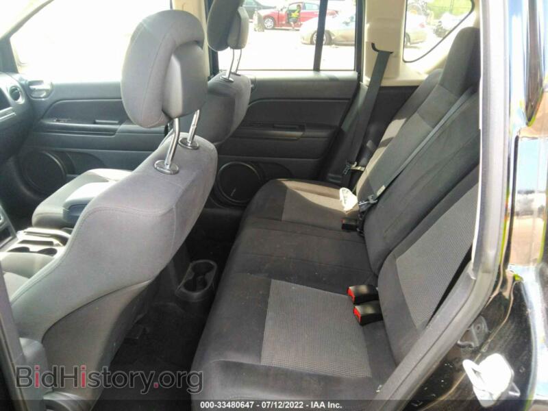2012 Jeep COMPASS (VIN 1C4NJDEB4CD698002) — photo 8 of 11