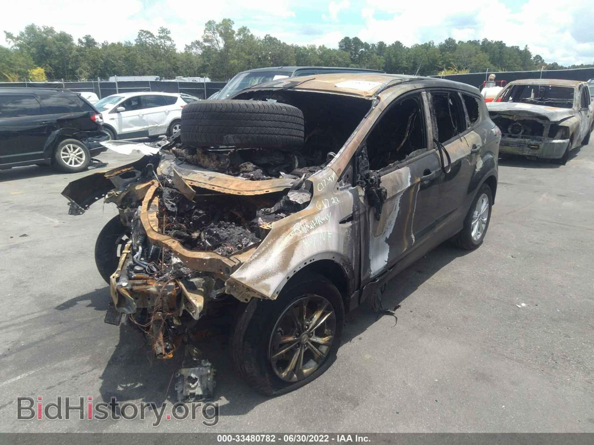 2017 FORD ESCAPE - VIN: 1FMCU0GD6HUB02252 - Фото 2