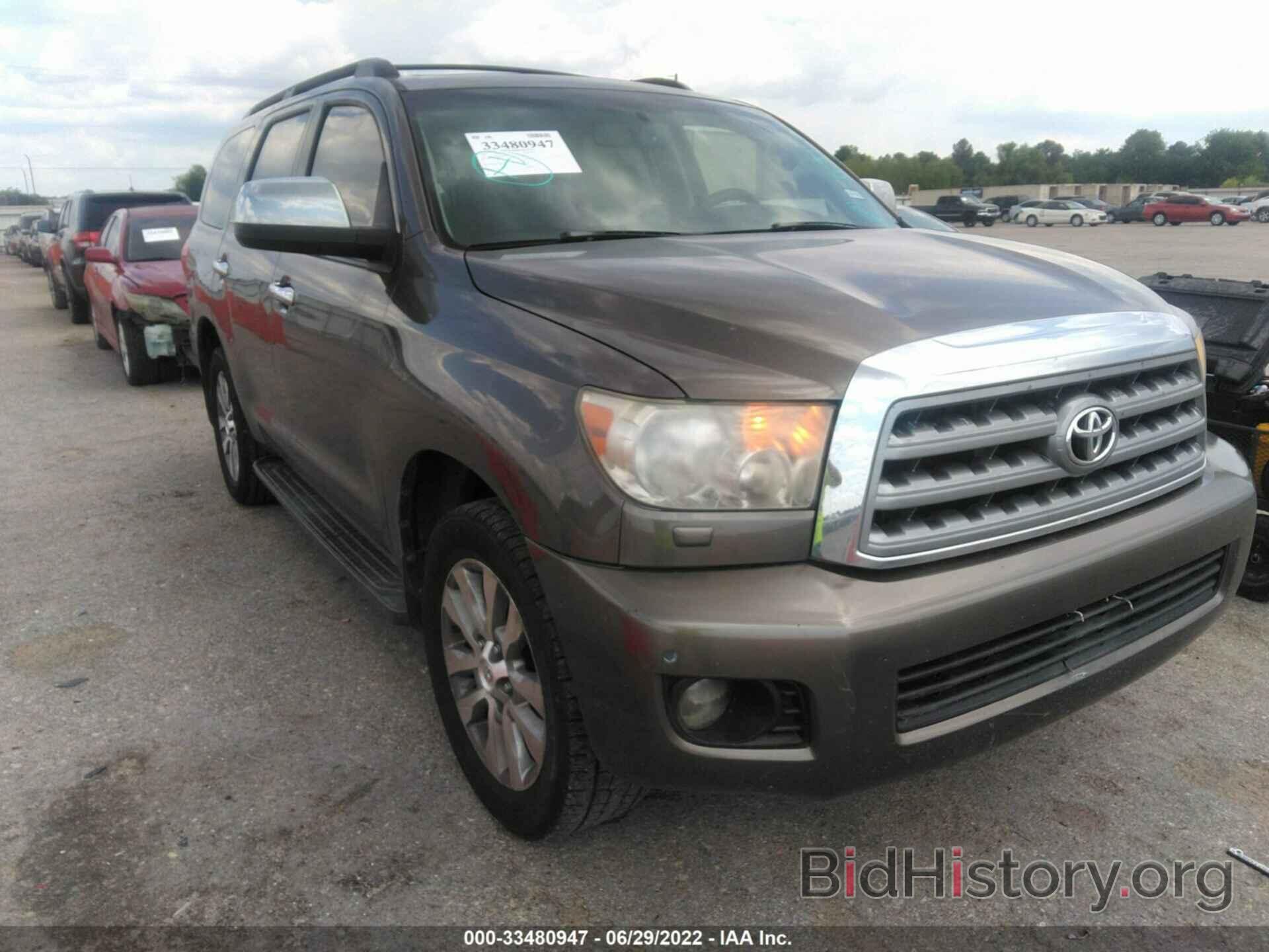 Photo 5TDKY5G11AS024982 - TOYOTA SEQUOIA 2010