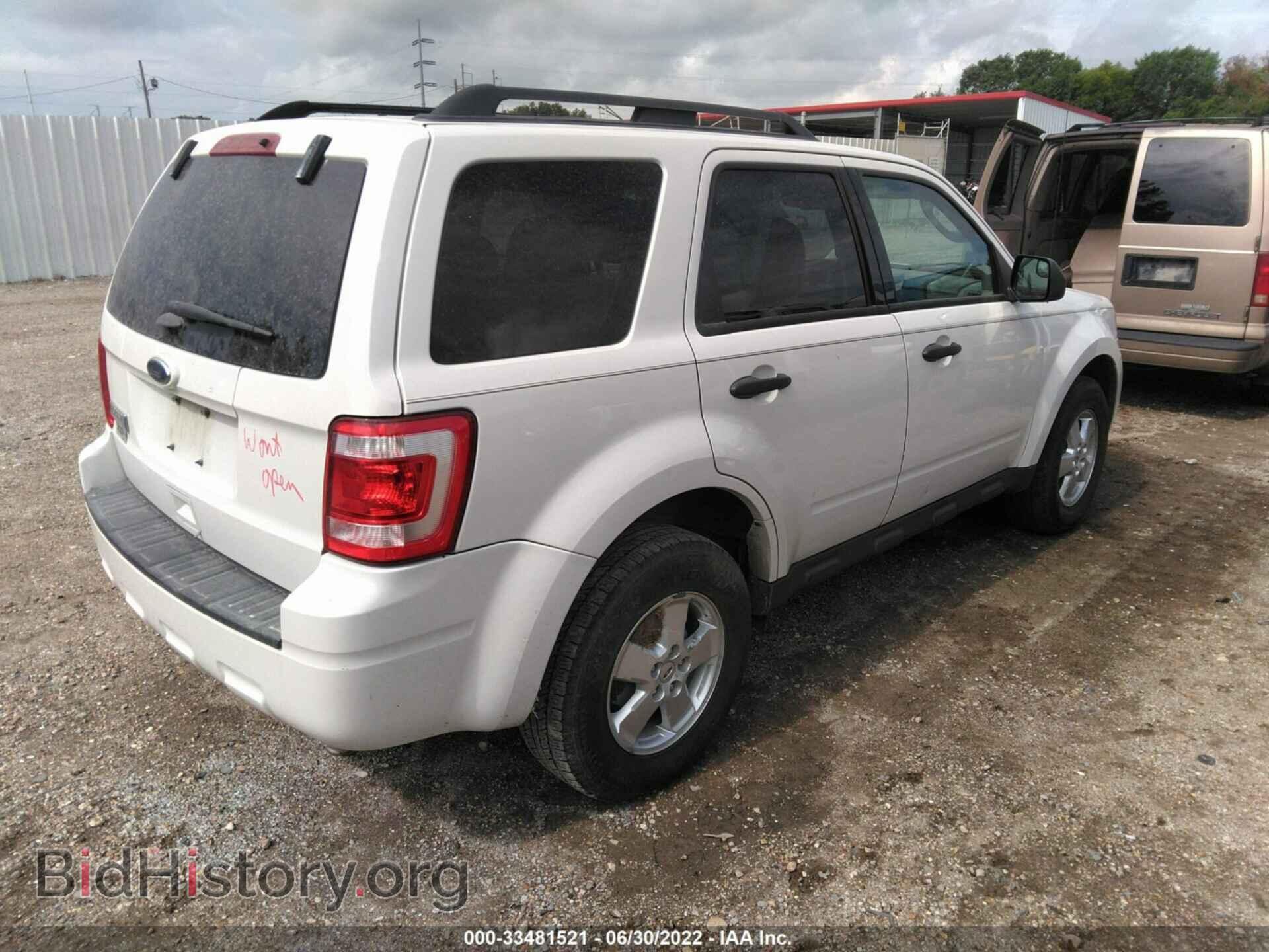 2011 FORD ESCAPE - VIN: 1FMCU0D75BKB19321 - Photo 4