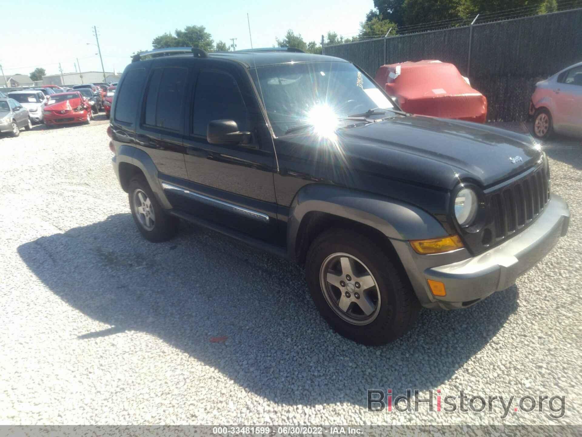 Photo 1J4GL48K46W191800 - JEEP LIBERTY 2006