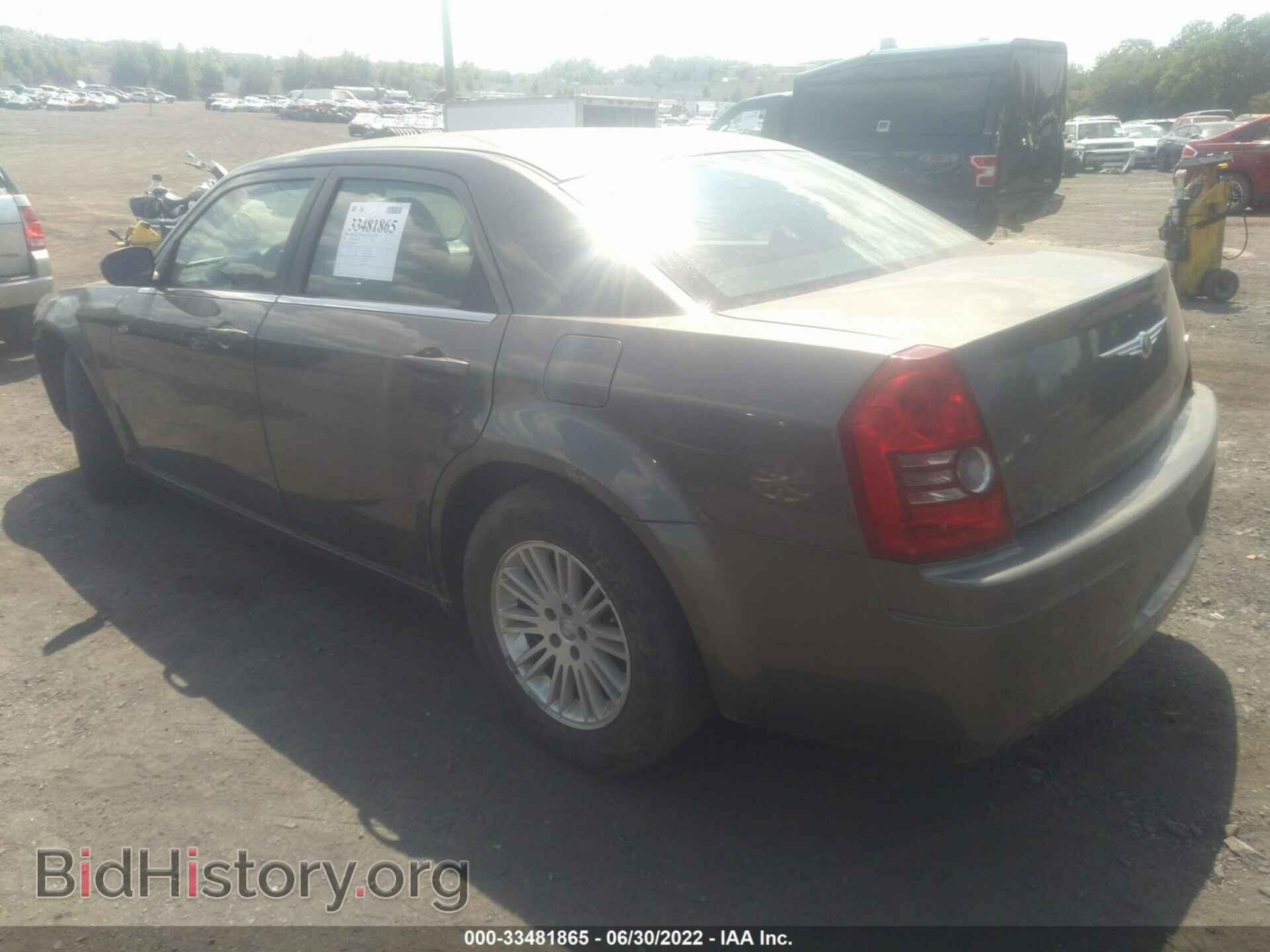 2009 CHRYSLER 300 - VIN: 2C3KA43D99H516608 - Фото 3