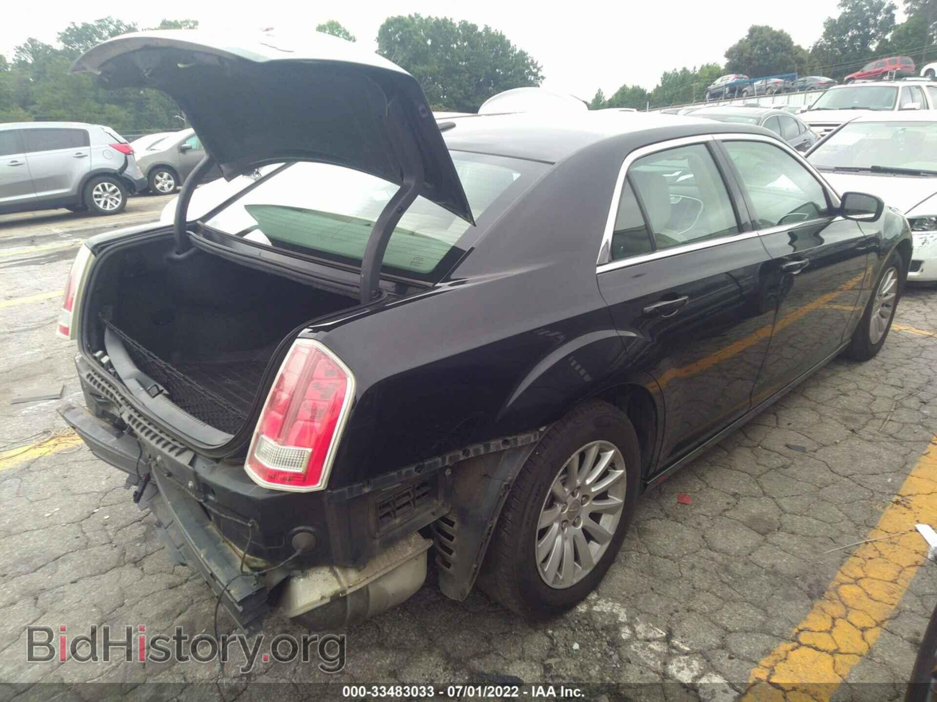 2012 CHRYSLER 300 - VIN: 2C3CCAAG7CH227325 - Фото 4
