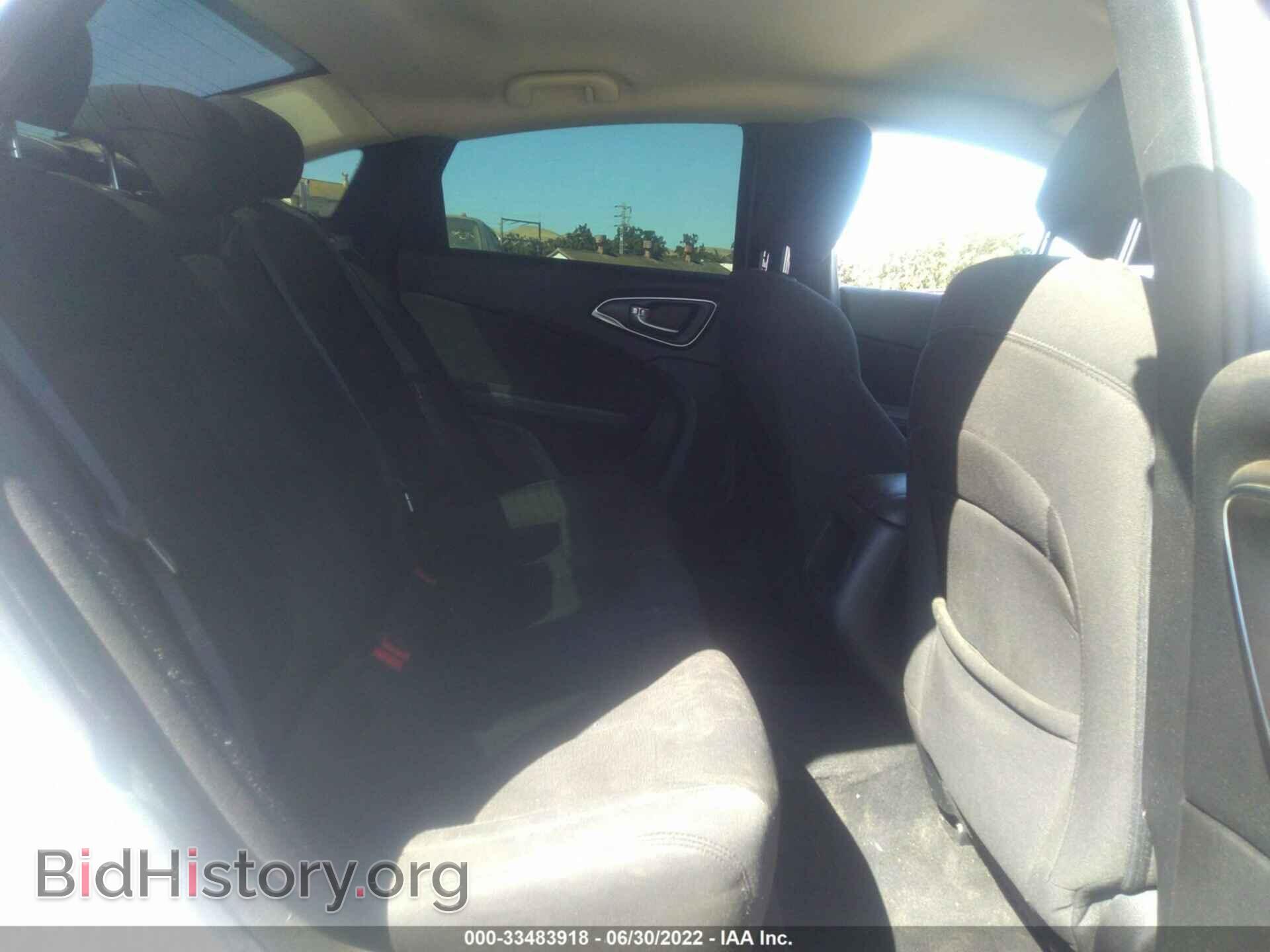 2016 CHRYSLER 200 - VIN: 1C3CCCAB3GN149753 - Photo 8