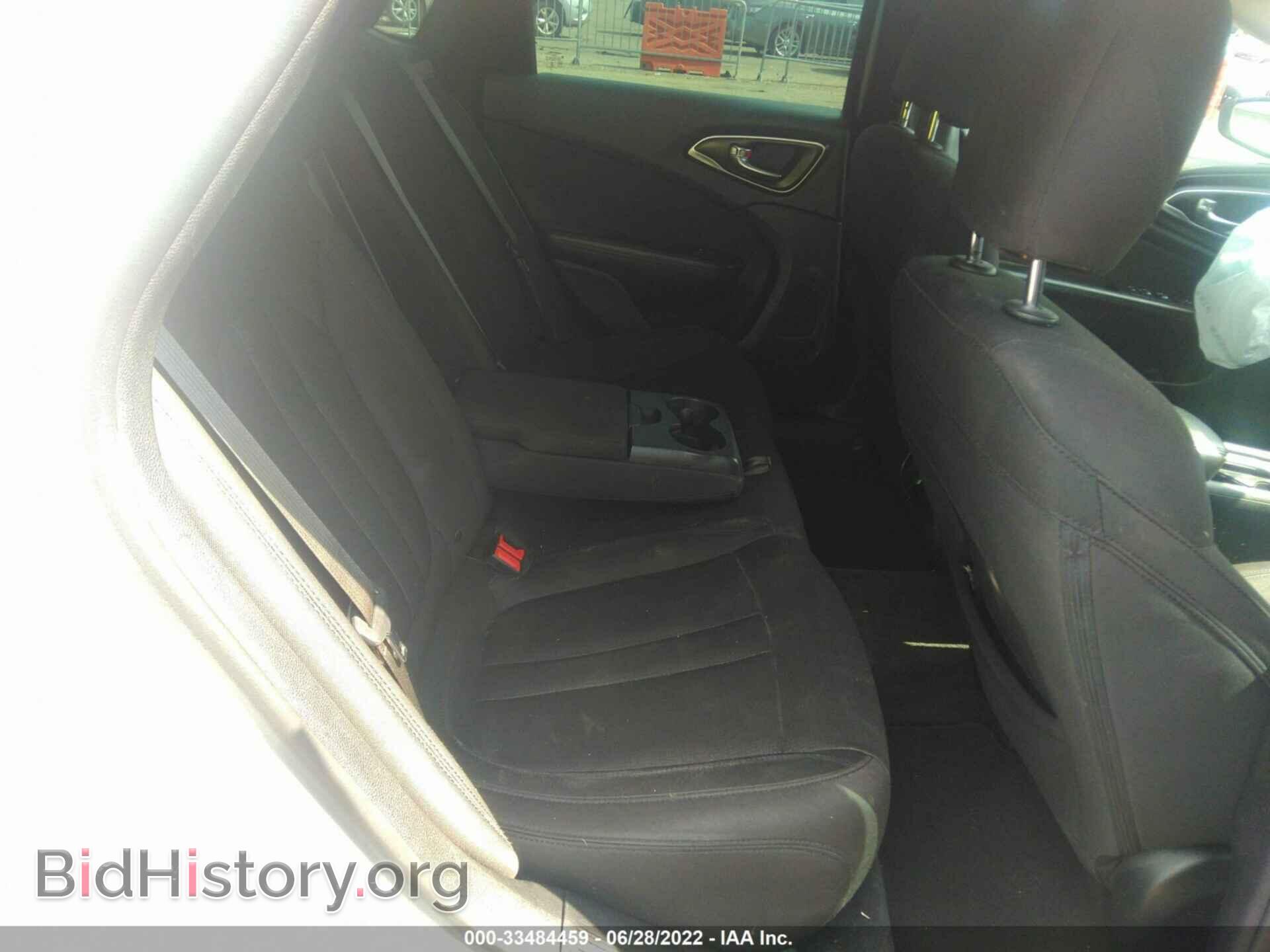 2015 CHRYSLER 200 - VIN: 1C3CCCAB8FN616406 - Фото 8