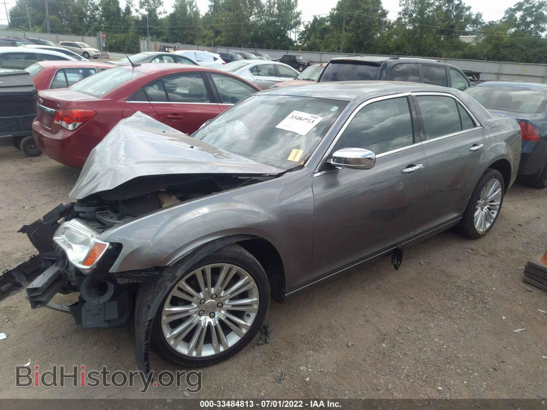 2011 CHRYSLER 300 - VIN: 2C3CA5CG7BH515029 - Фото 2