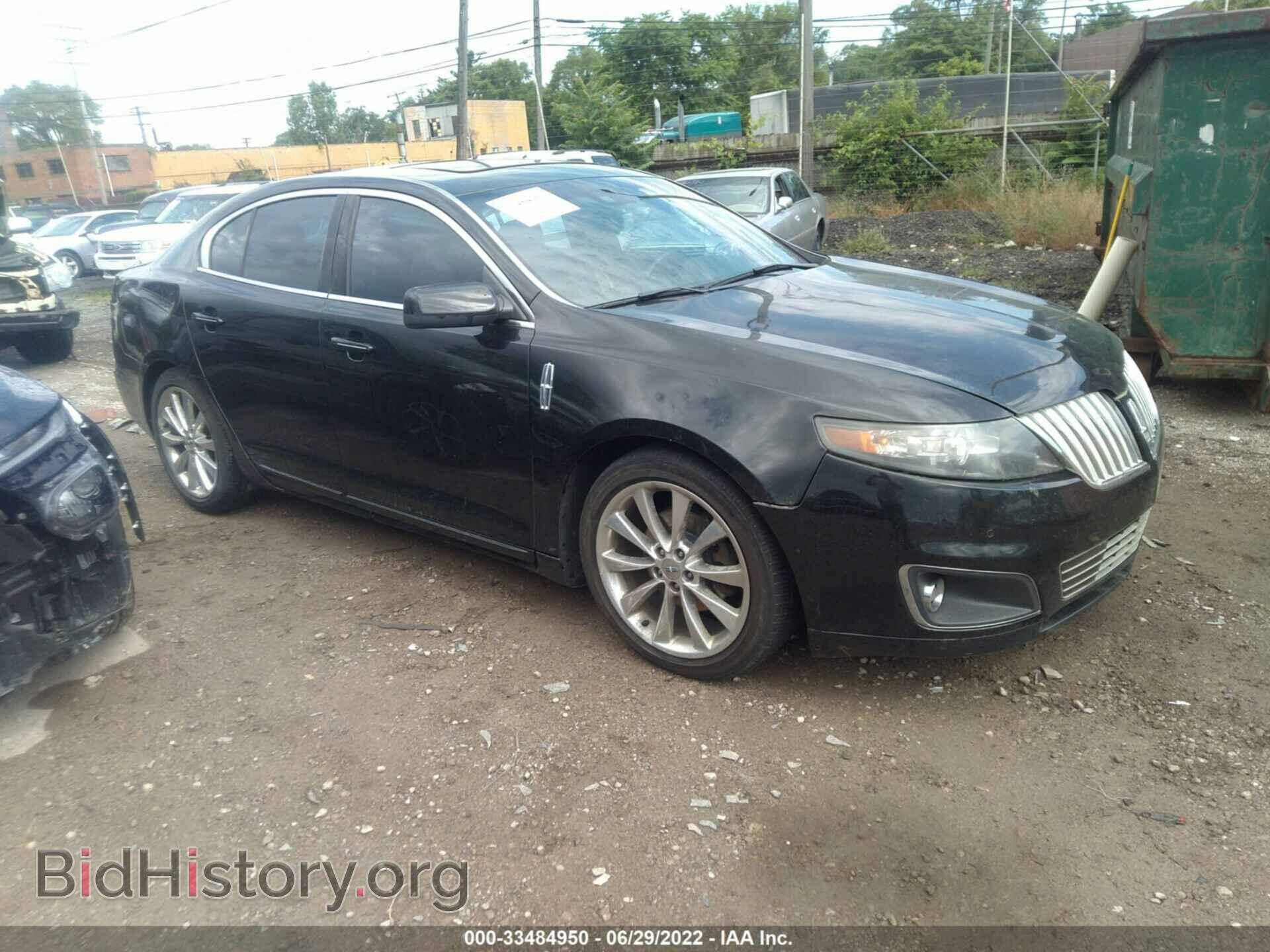 Photo 1LNHL9FT2BG609158 - LINCOLN MKS 2011