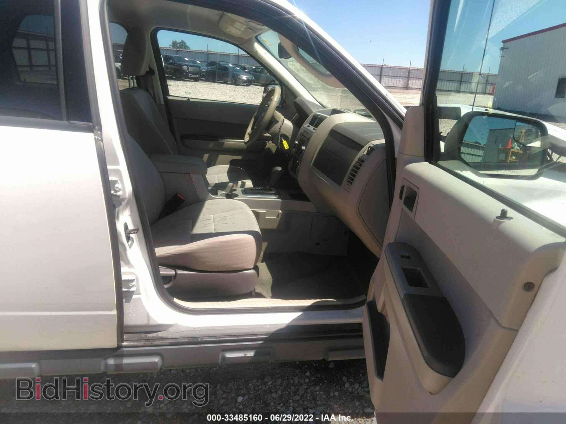 2011 FORD ESCAPE - VIN: 1FMCU0D77BKC04306 - Photo 5