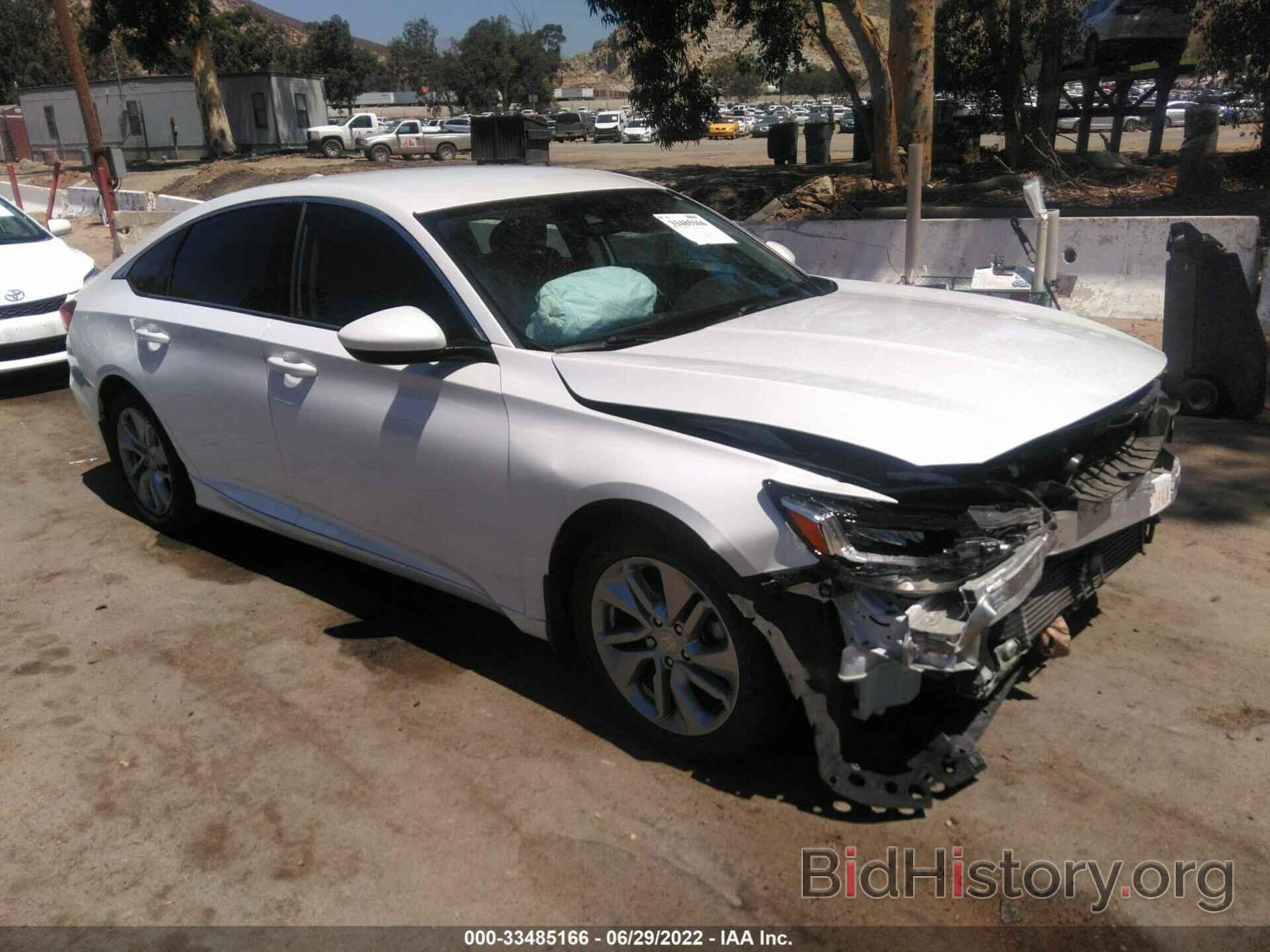 Photo 1HGCV1F18JA093996 - HONDA ACCORD SEDAN 2018